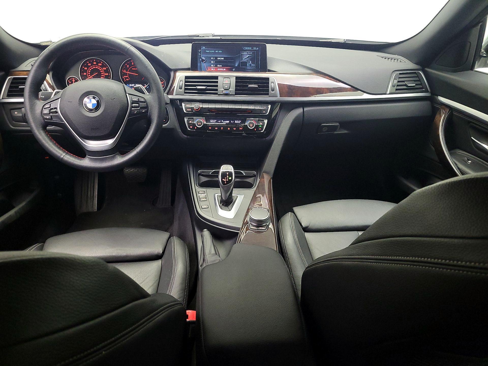 Thumbnail: 2017 BMW 3 Series - 9
