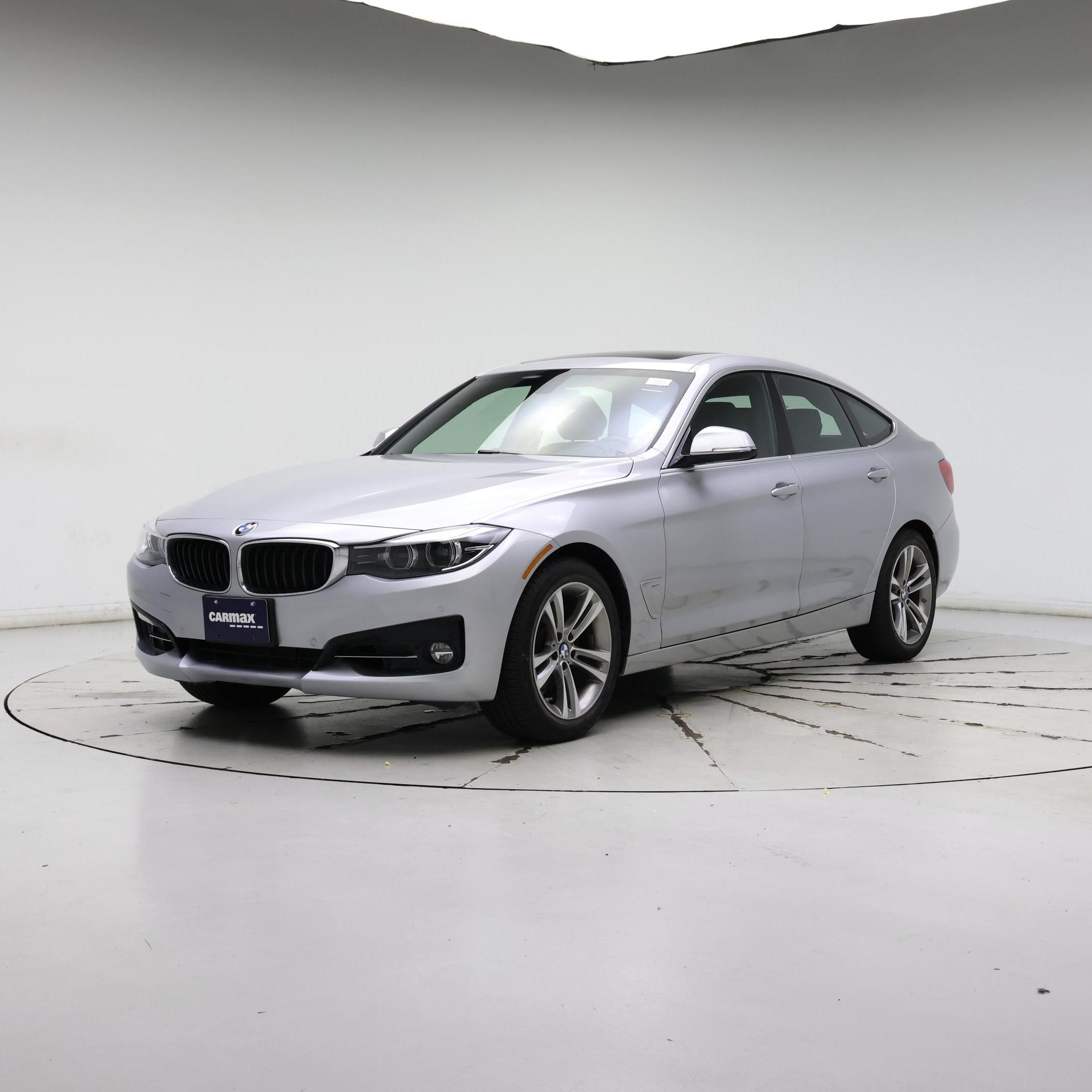 Thumbnail: 2017 BMW 3 Series - 4