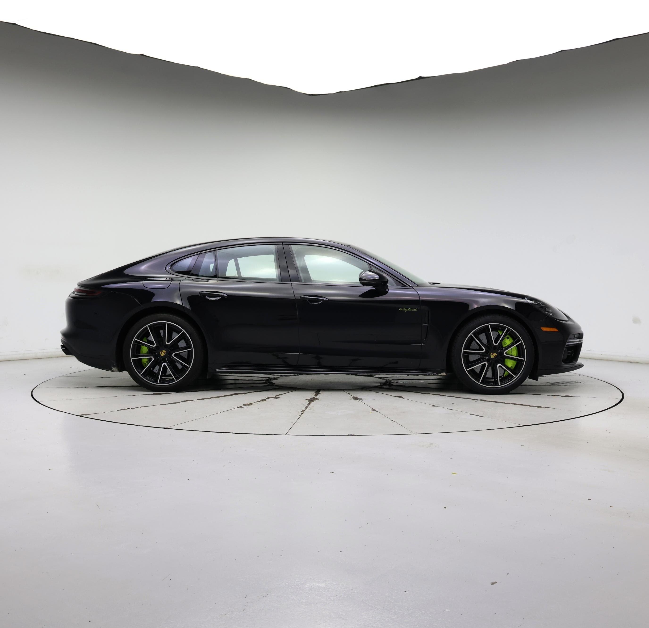 Thumbnail: 2019 Porsche Panamera - 7