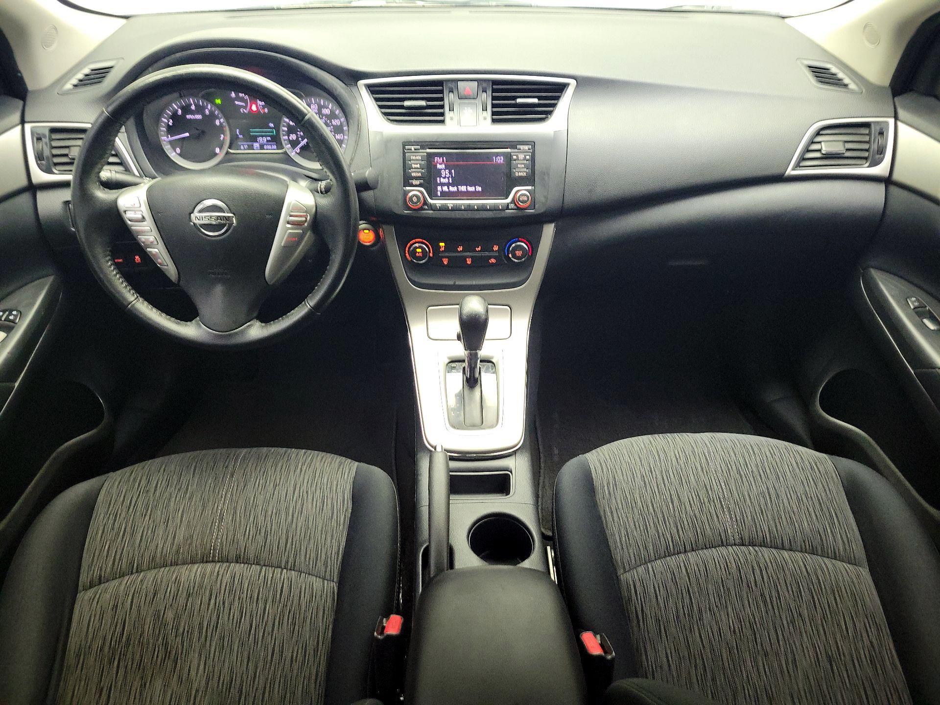 Thumbnail: 2015 Nissan Sentra - 9