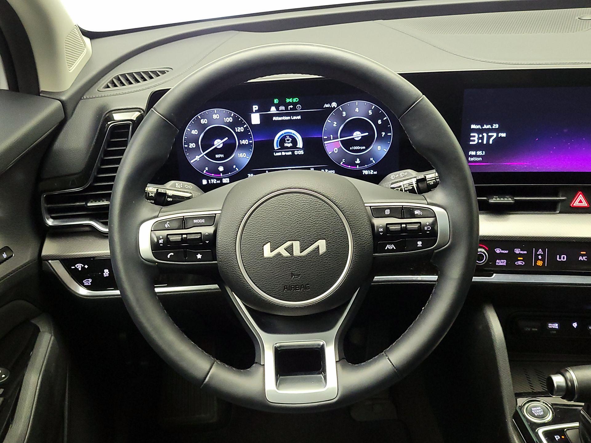 Thumbnail: 2023 Kia Sportage - 10