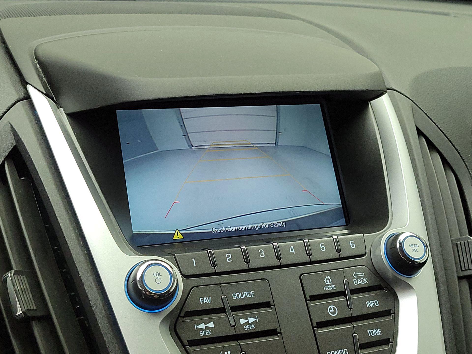 Thumbnail: 2015 Chevrolet Equinox - 14