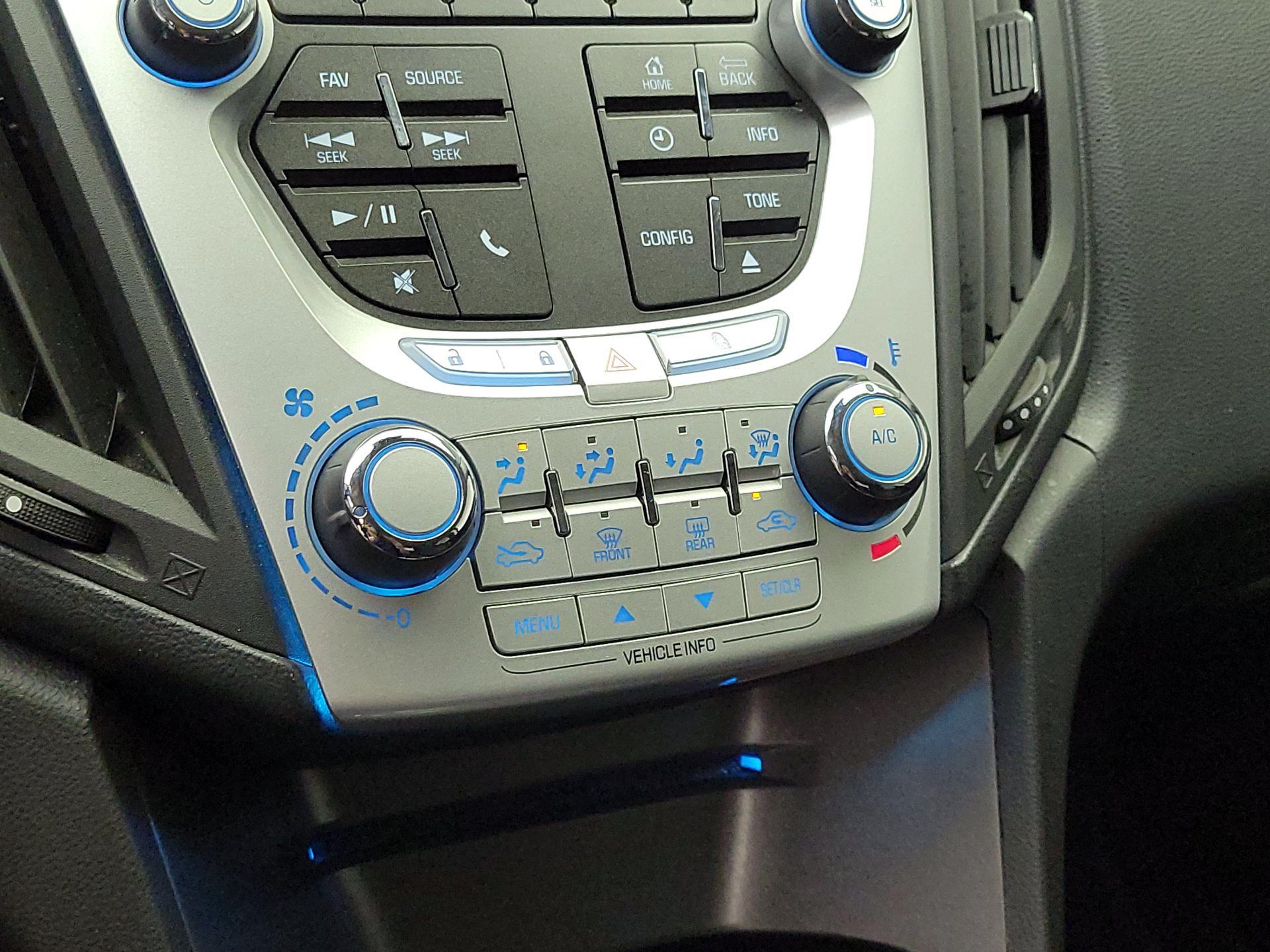 Thumbnail: 2015 Chevrolet Equinox - 16