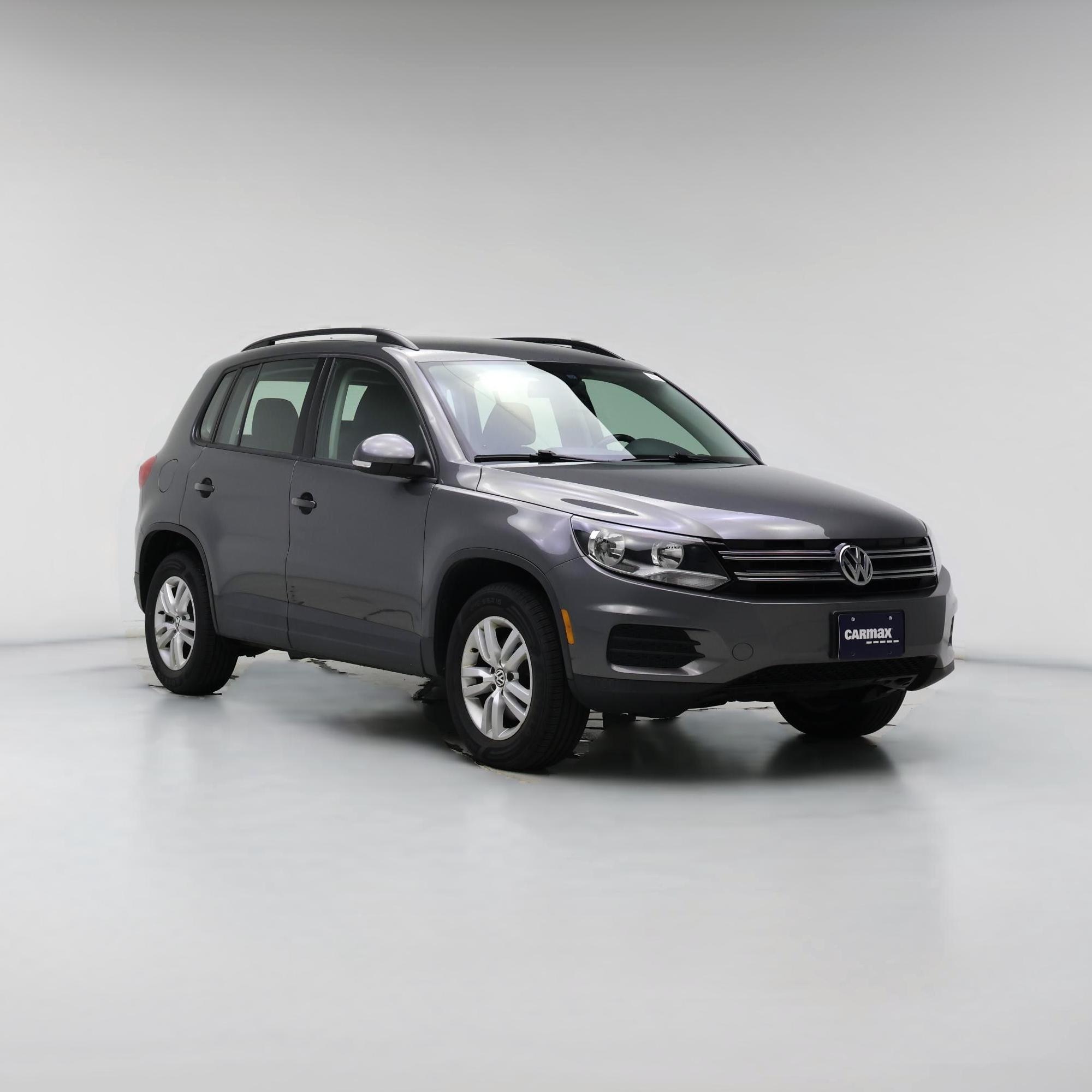 Thumbnail: 2016 Volkswagen Tiguan - 1