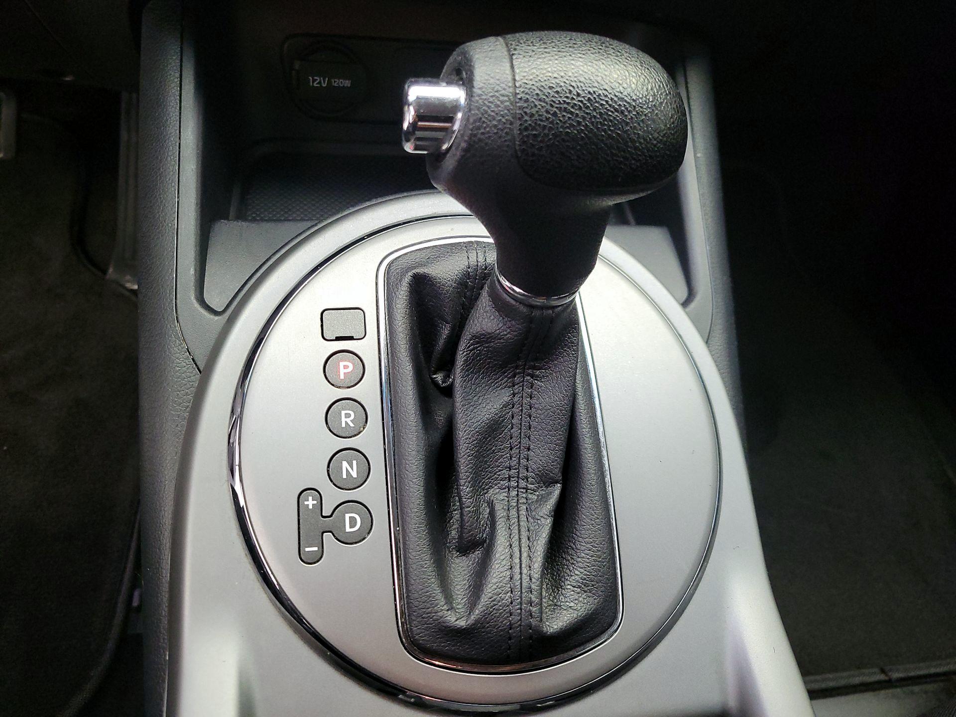 Thumbnail: 2015 Kia Sportage - 16