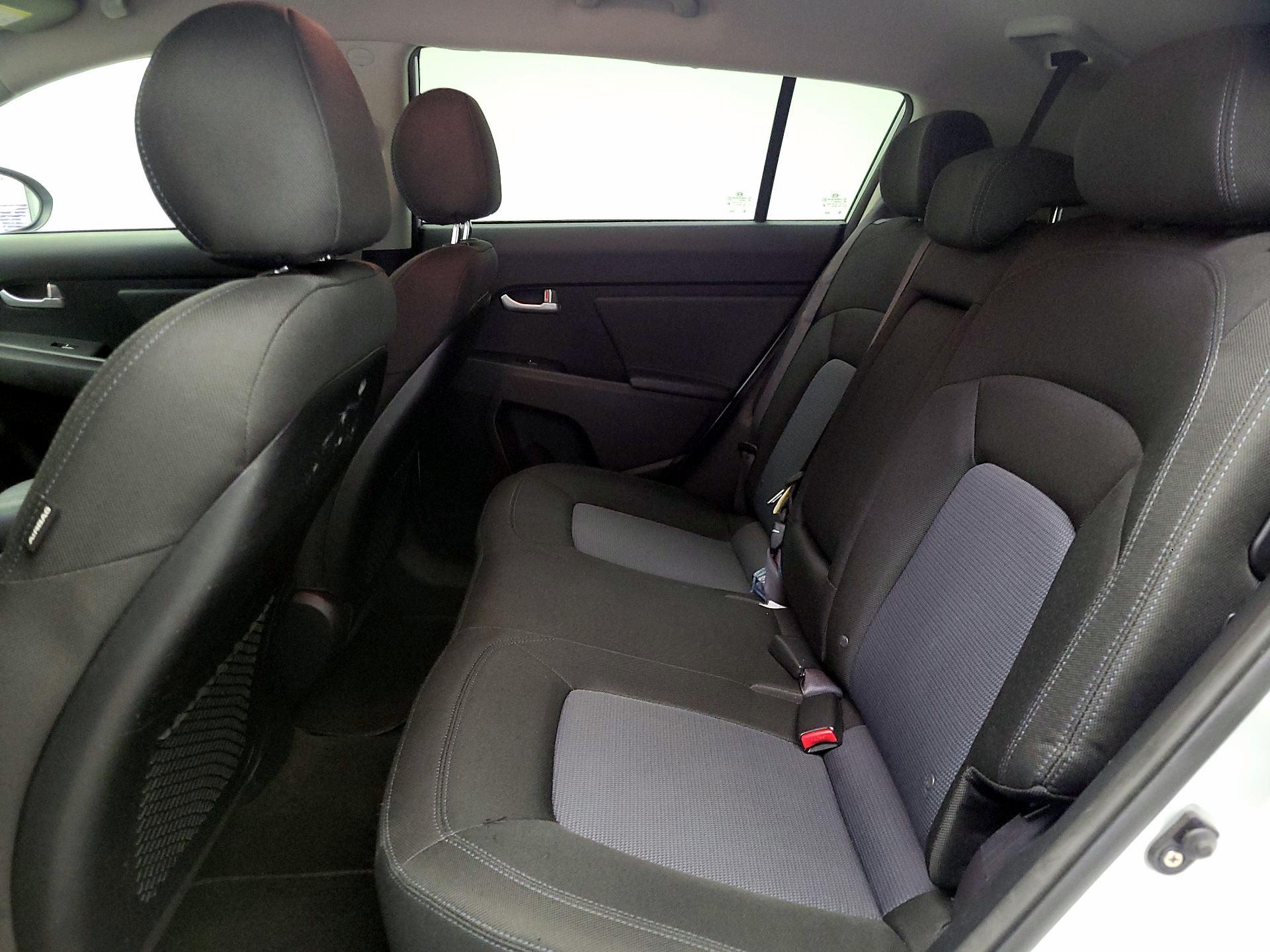 Thumbnail: 2015 Kia Sportage - 18