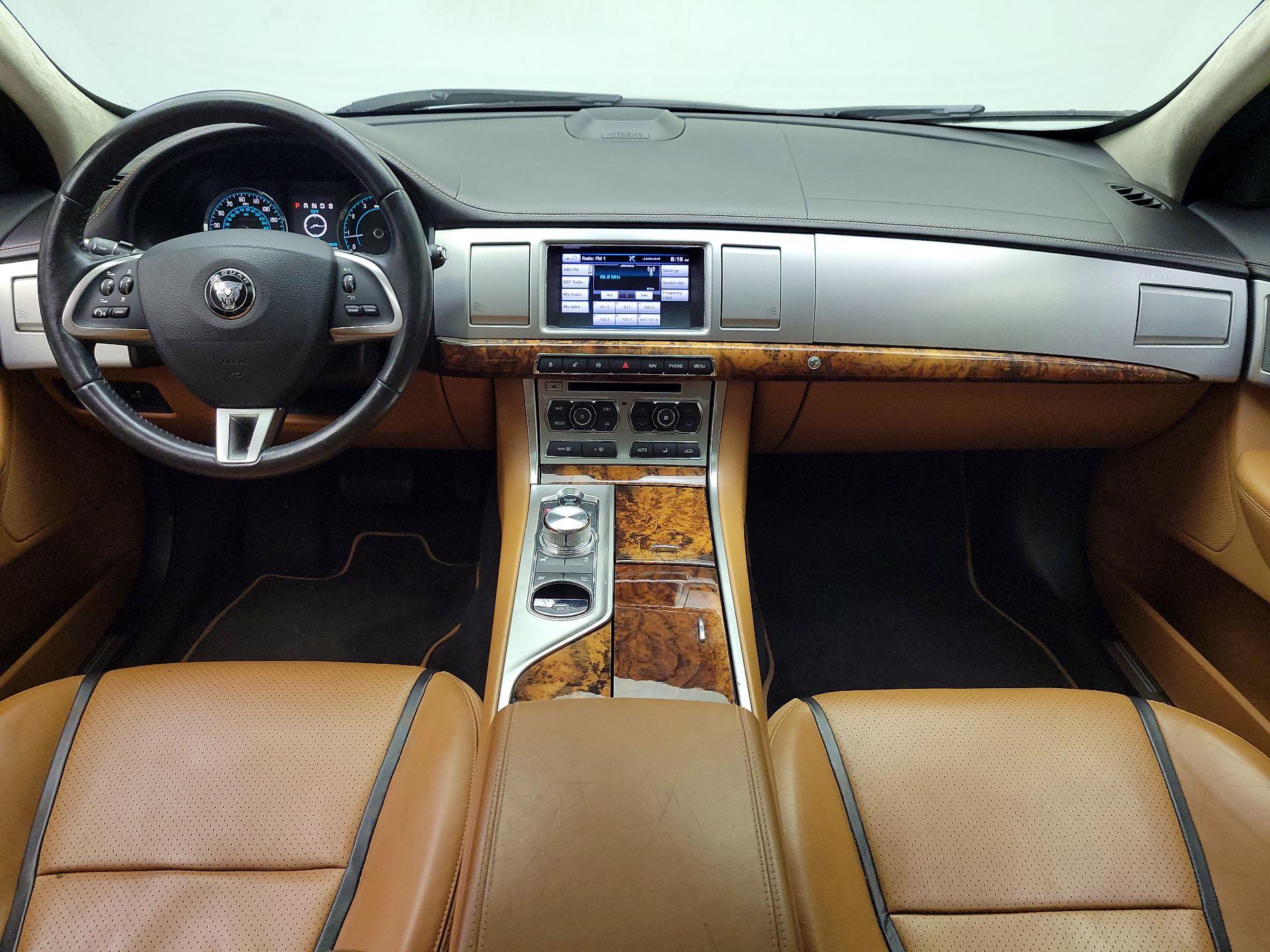 Thumbnail: 2015 Jaguar XF - 9