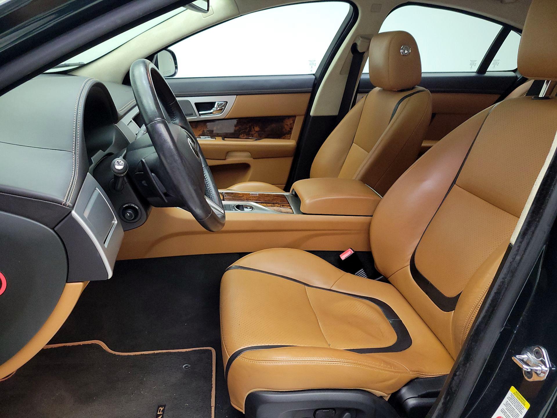 Thumbnail: 2015 Jaguar XF - 11