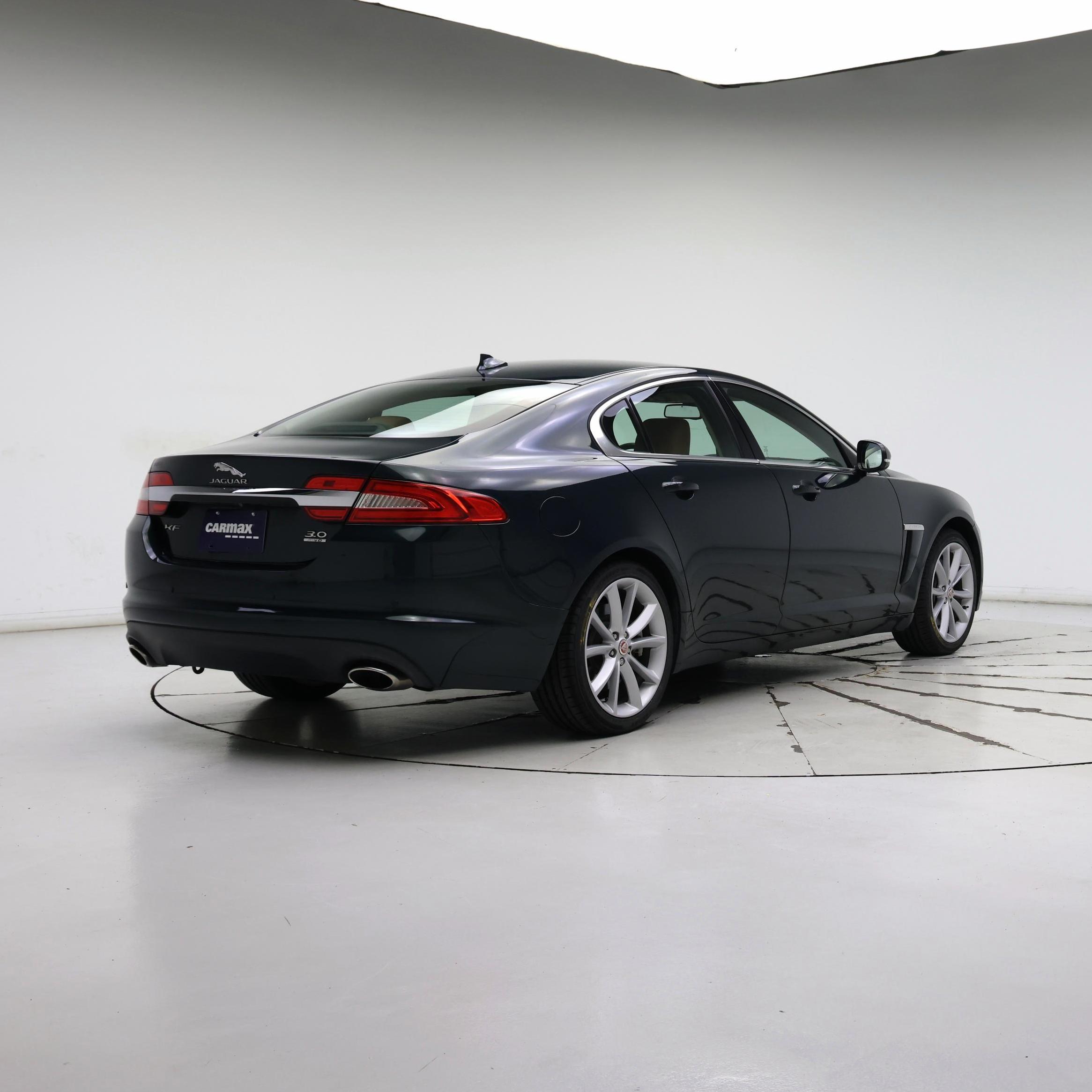 Thumbnail: 2015 Jaguar XF - 8