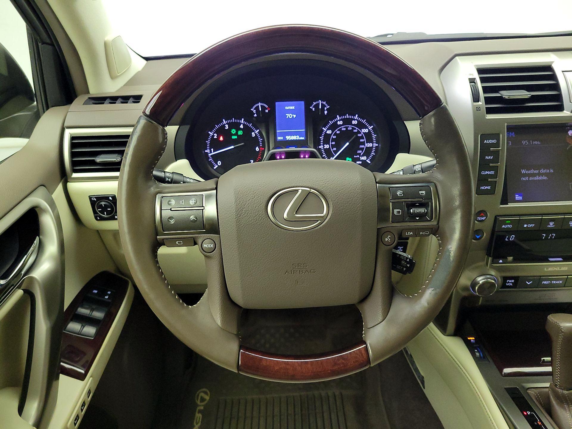Thumbnail: 2017 Lexus GX - 10