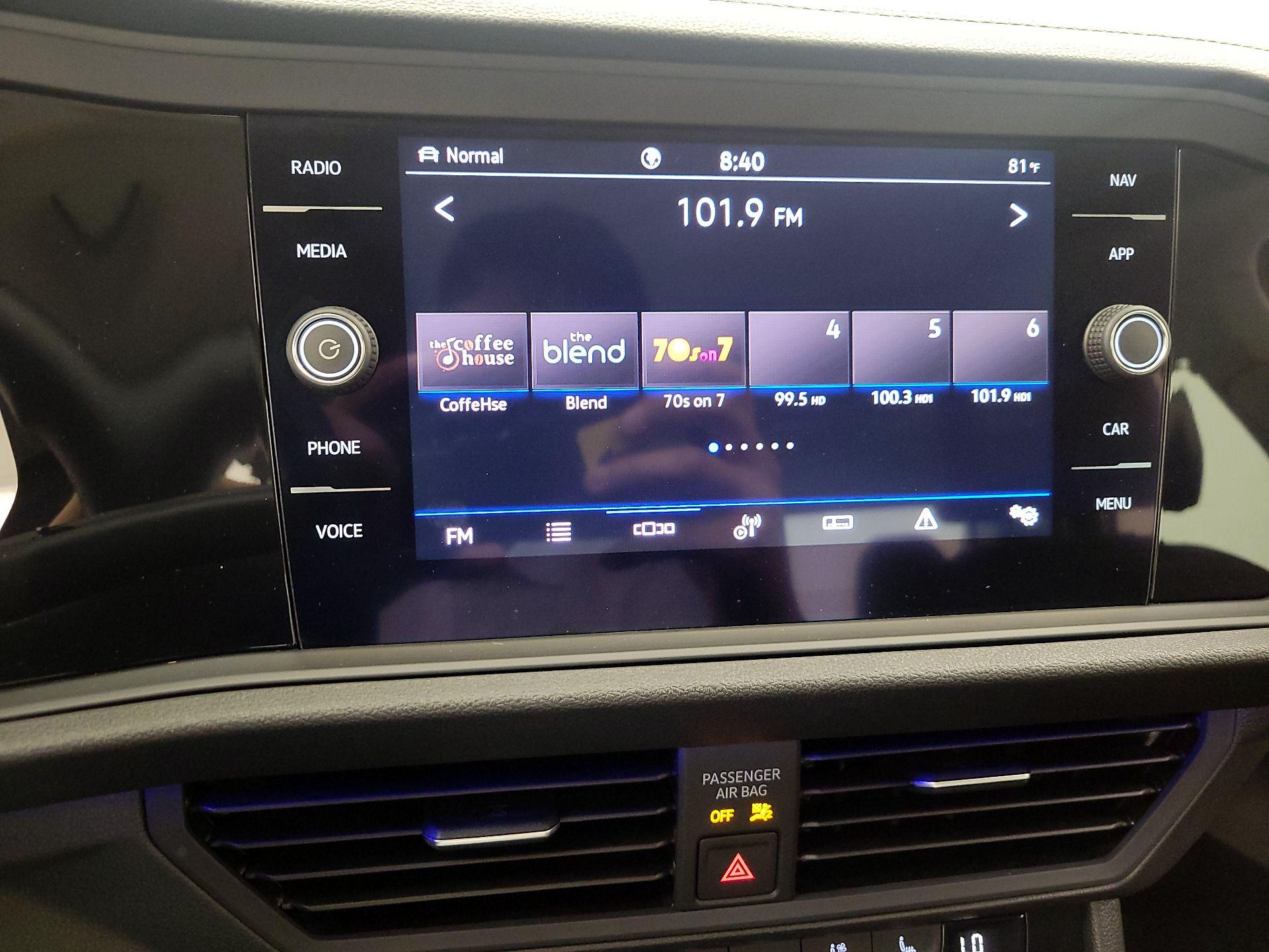 Thumbnail: 2021 Volkswagen Jetta - 16