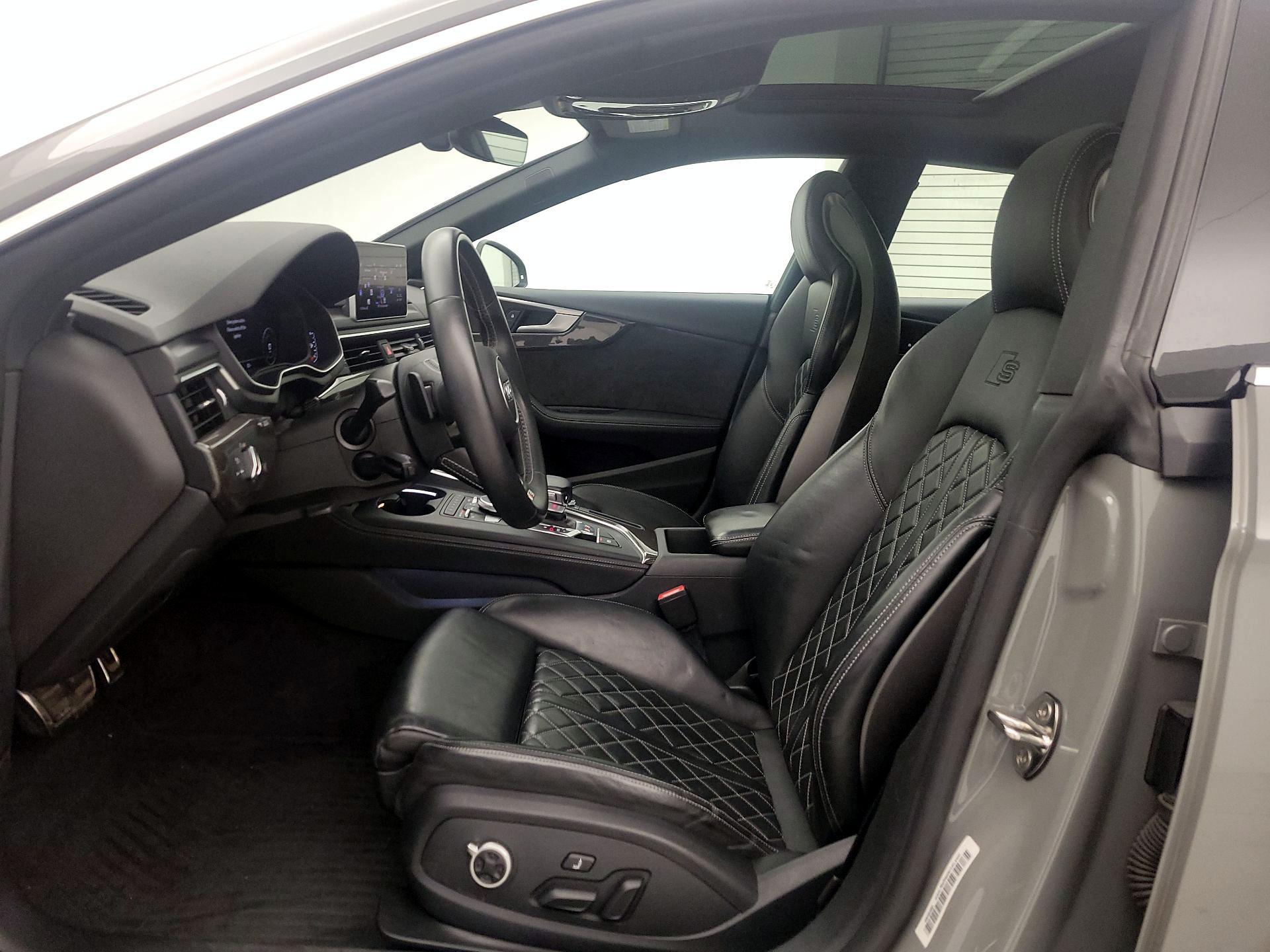 Thumbnail: 2019 Audi S5 - 11