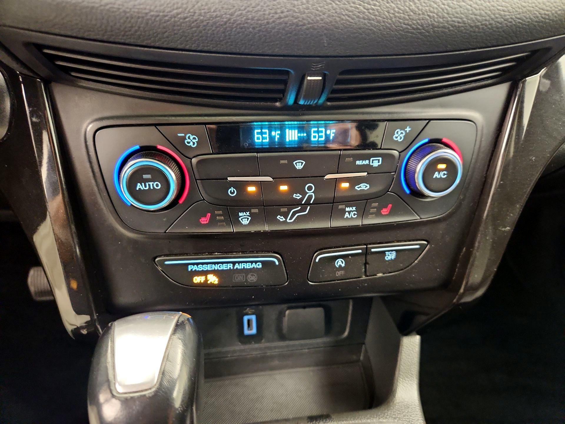 Thumbnail: 2017 Ford Escape - 17
