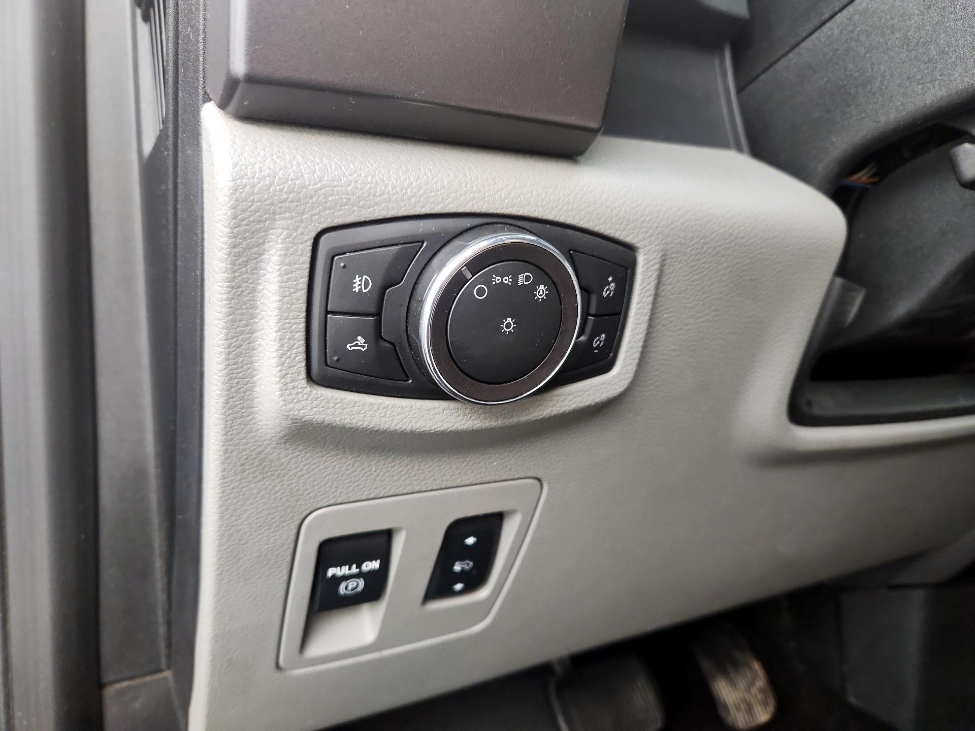 Thumbnail: 2018 Ford F-150 - 13