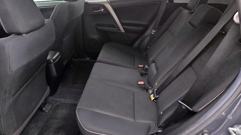 2018 Toyota RAV4 XLE 20