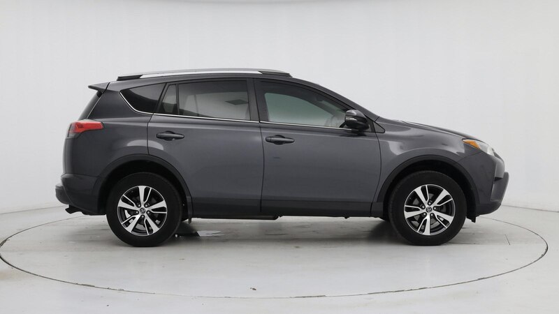 2018 Toyota RAV4 XLE 7