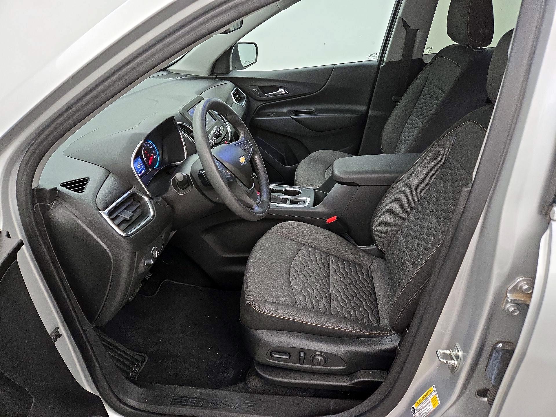 Thumbnail: 2020 Chevrolet Equinox - 11