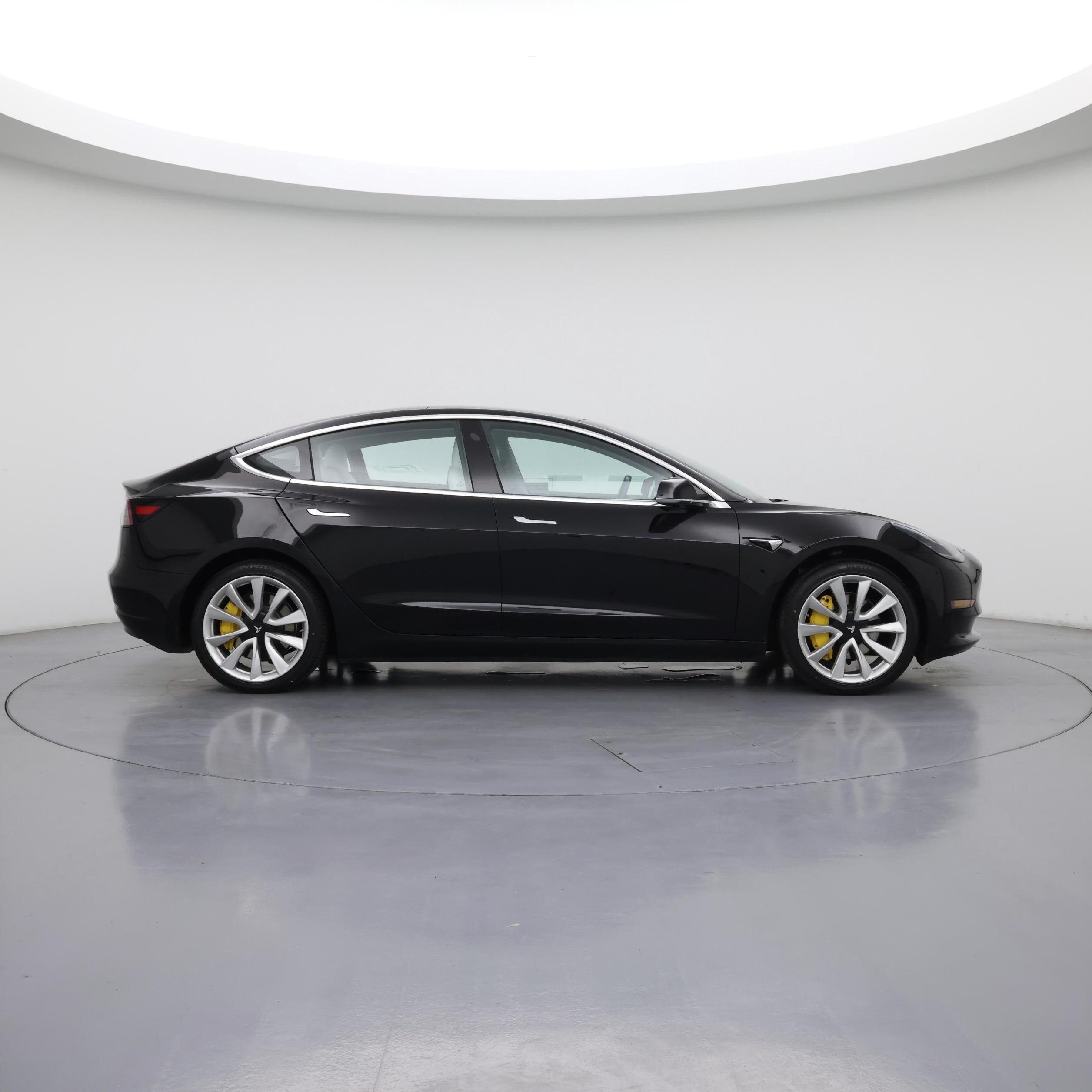 Thumbnail: 2018 Tesla Model 3 - 7