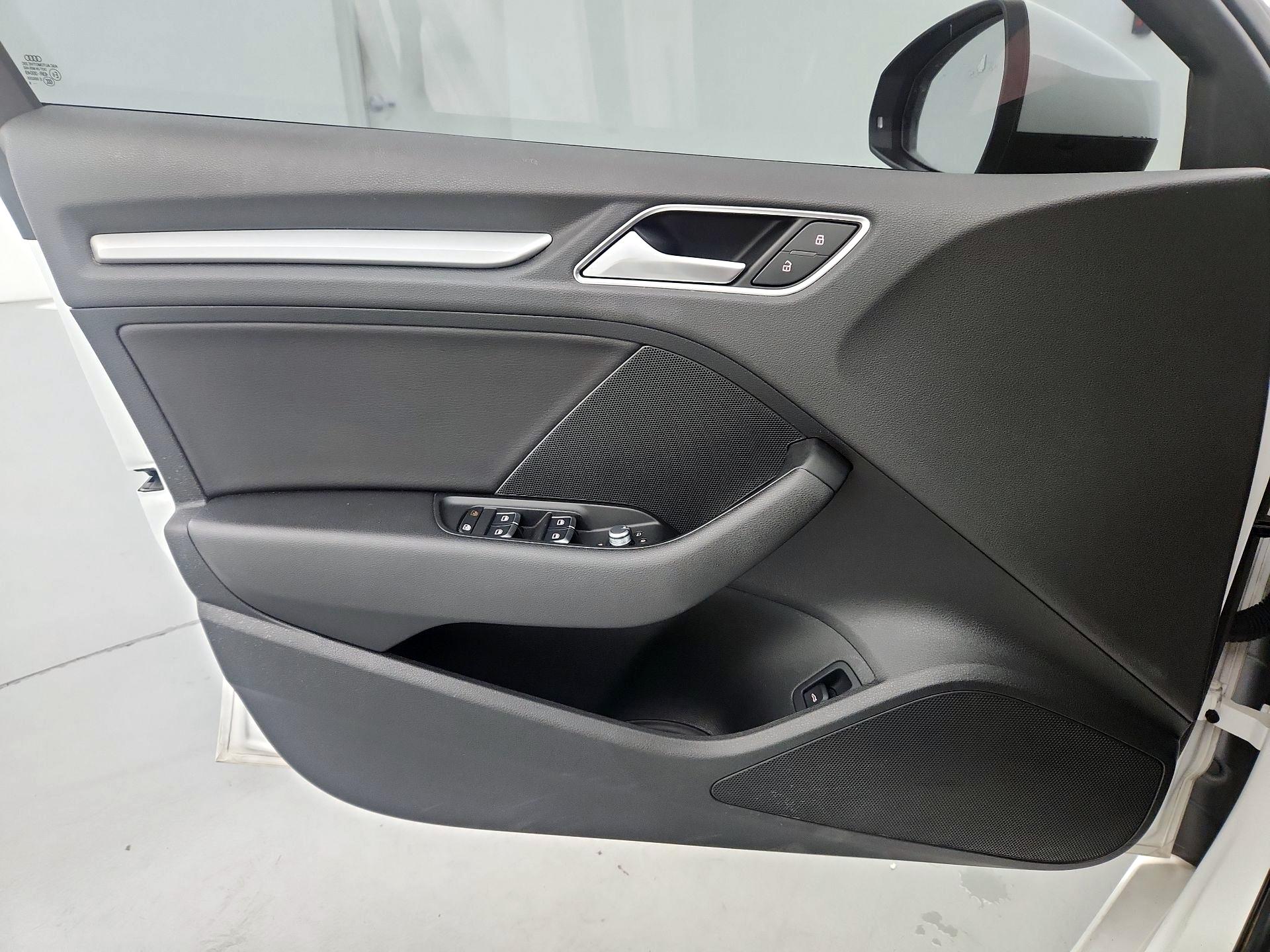 Thumbnail: 2016 Audi A3 - 12
