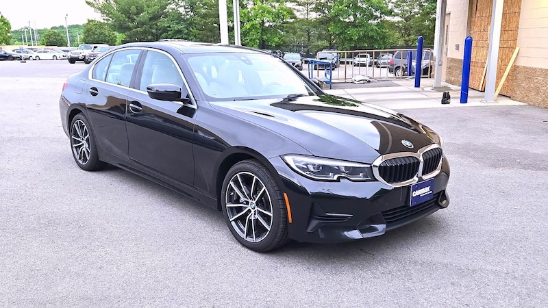 2021 BMW 3 Series 330i xDrive Hero Image