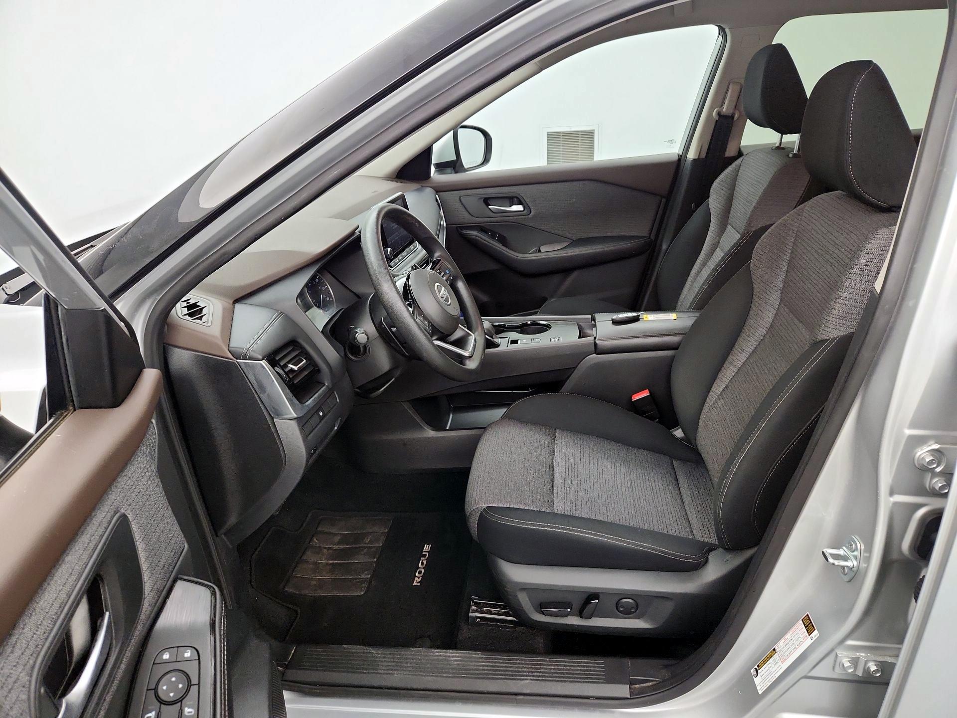 Thumbnail: 2021 Nissan Rogue - 11