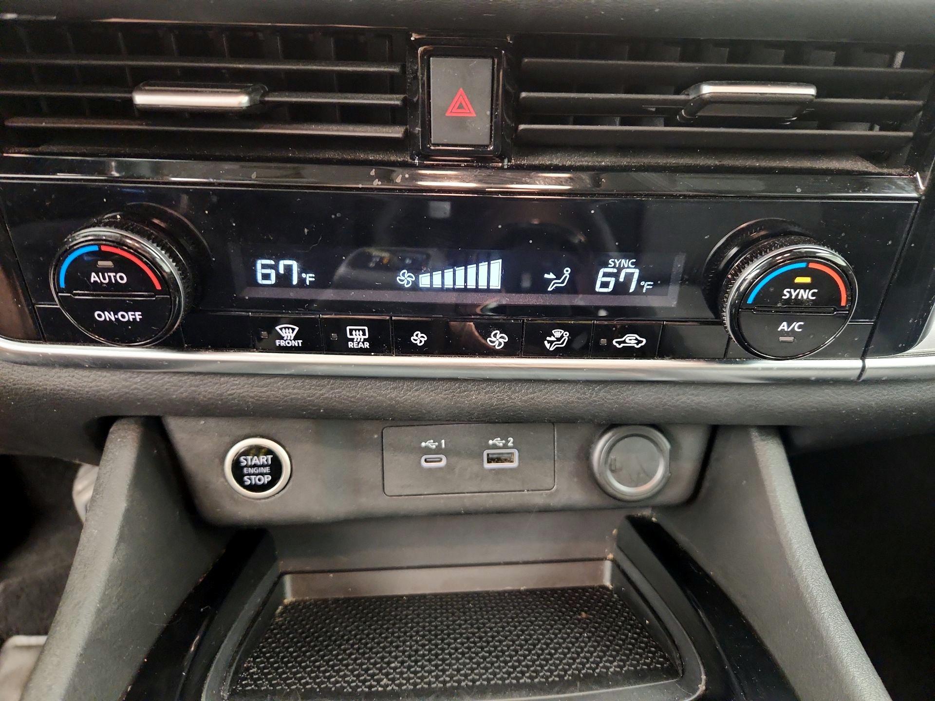 Thumbnail: 2021 Nissan Rogue - 16