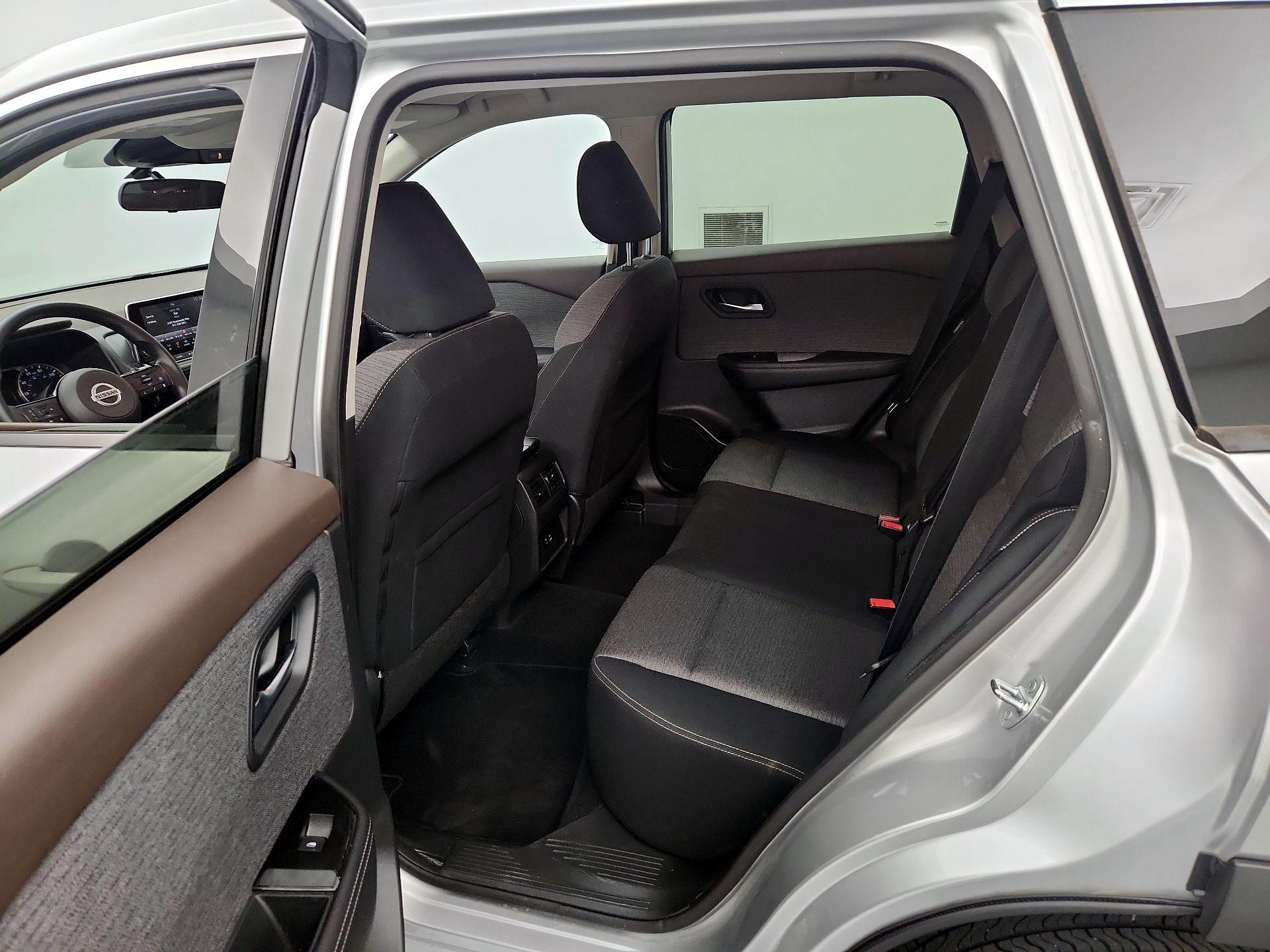 Thumbnail: 2021 Nissan Rogue - 19