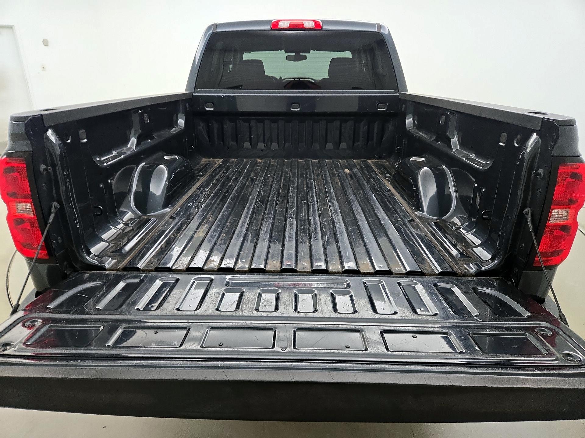 Thumbnail: 2018 Chevrolet Silverado 1500 - 20