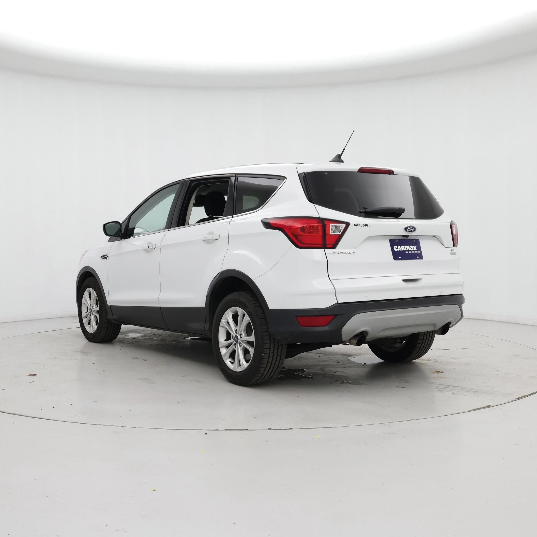 Thumbnail: 2019 Ford Escape - 2