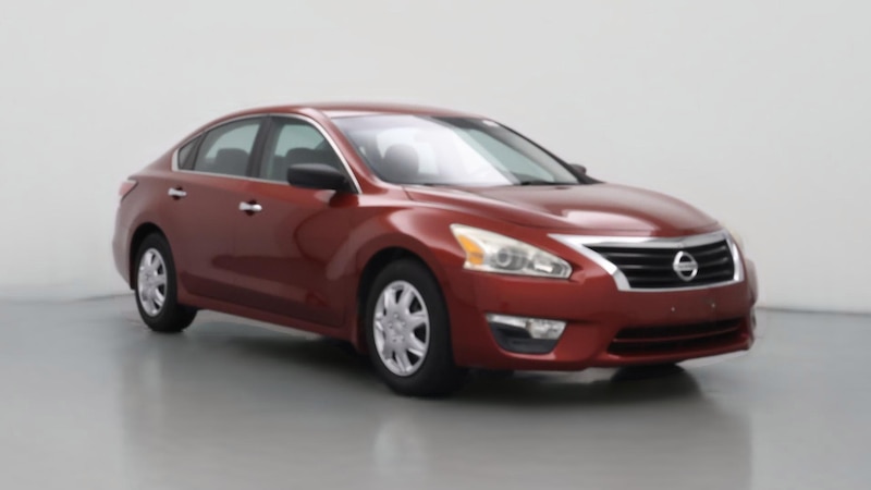 2015 Nissan Altima S Hero Image