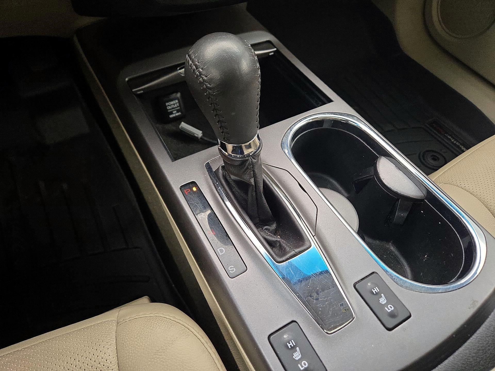 Thumbnail: 2015 Acura RDX - 18