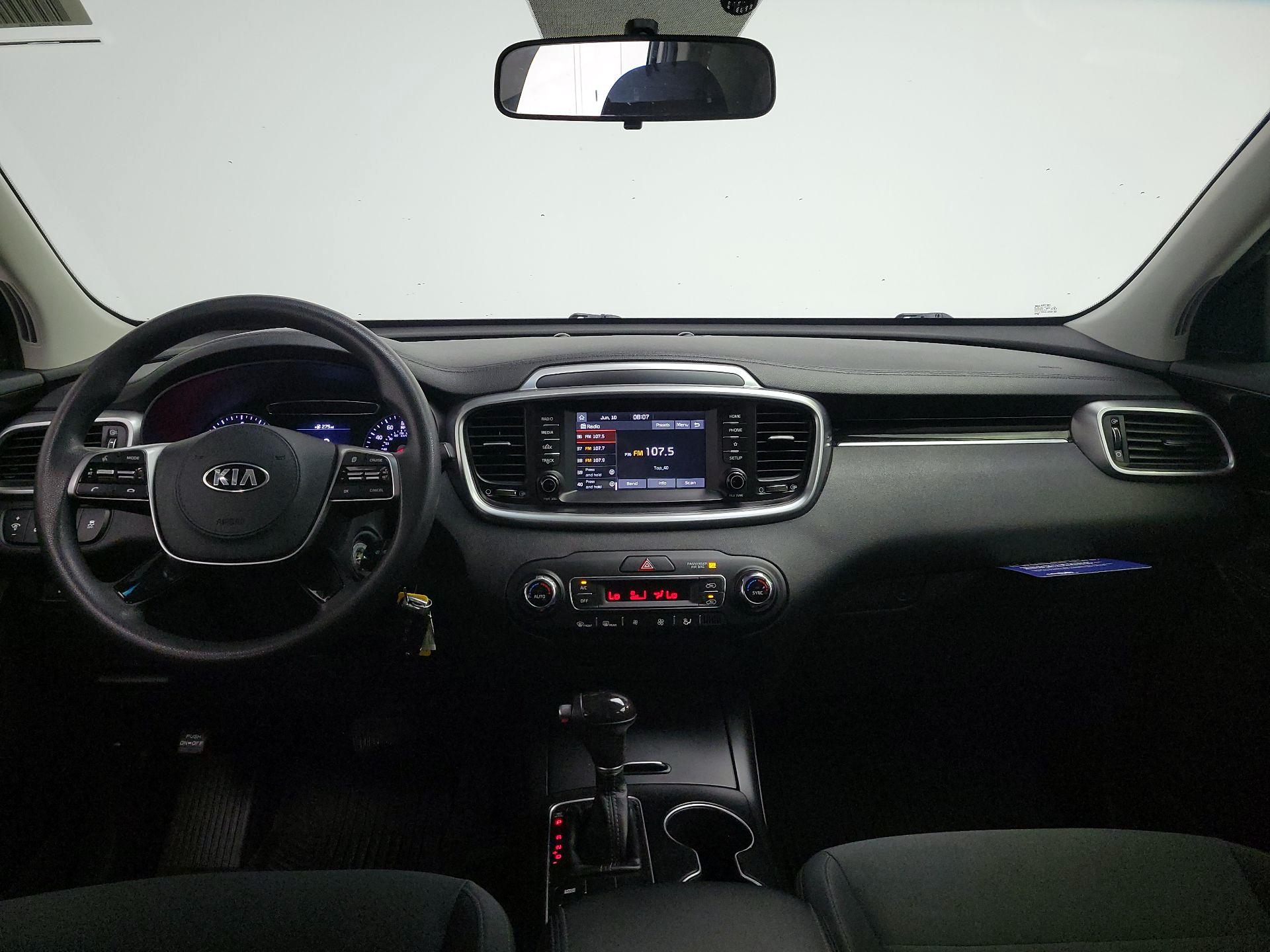 Thumbnail: 2019 Kia Sorento - 9