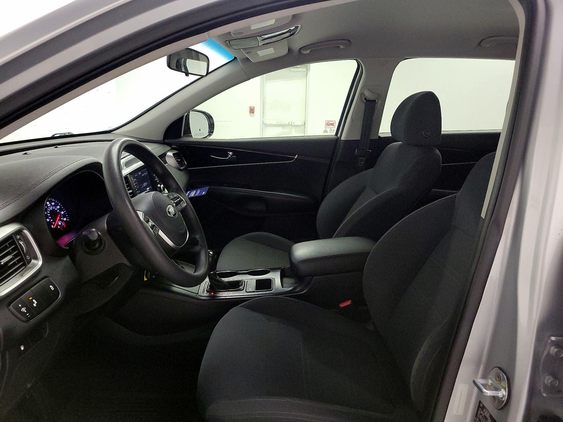 Thumbnail: 2019 Kia Sorento - 11