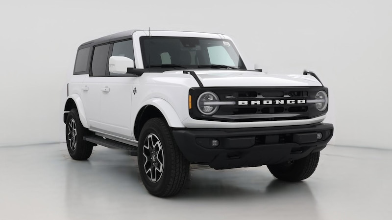2024 Ford Bronco Outer Banks Hero Image
