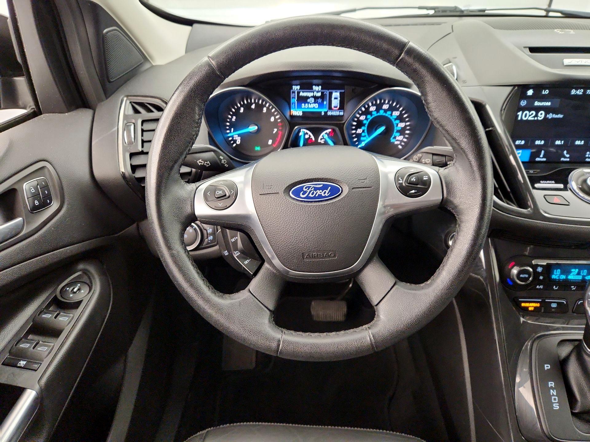 Thumbnail: 2016 Ford Escape - 10