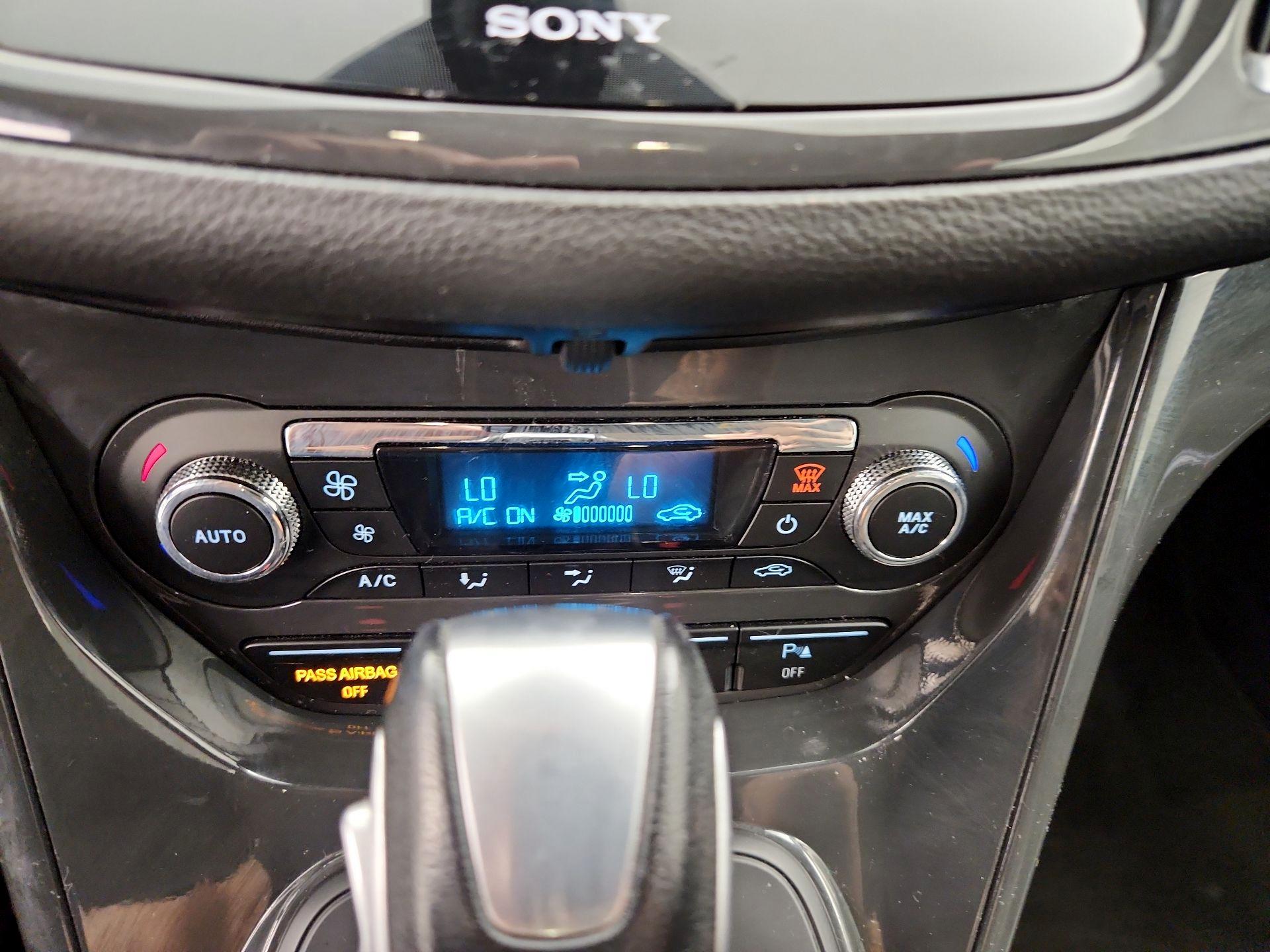 Thumbnail: 2016 Ford Escape - 16