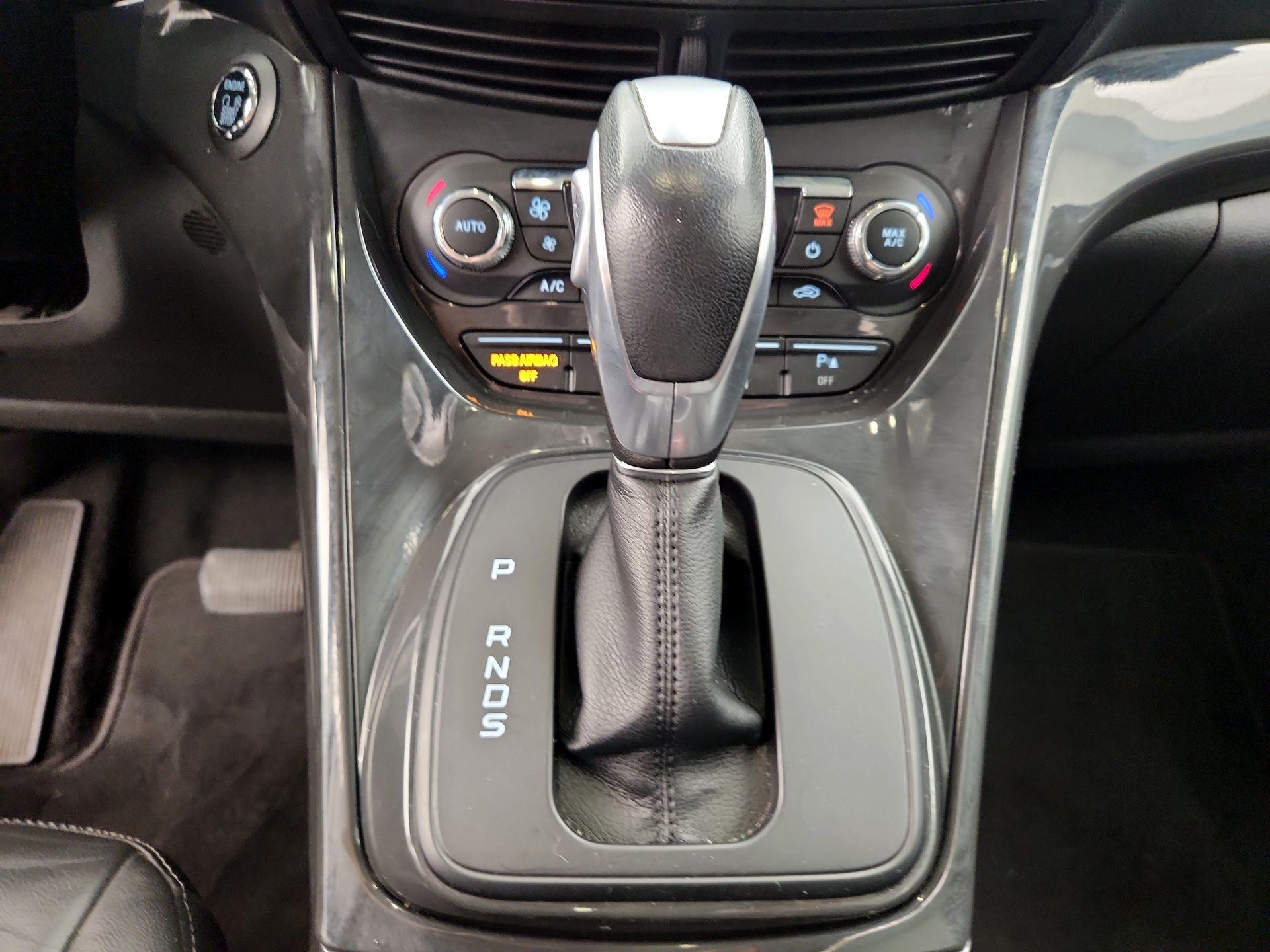 Thumbnail: 2016 Ford Escape - 17