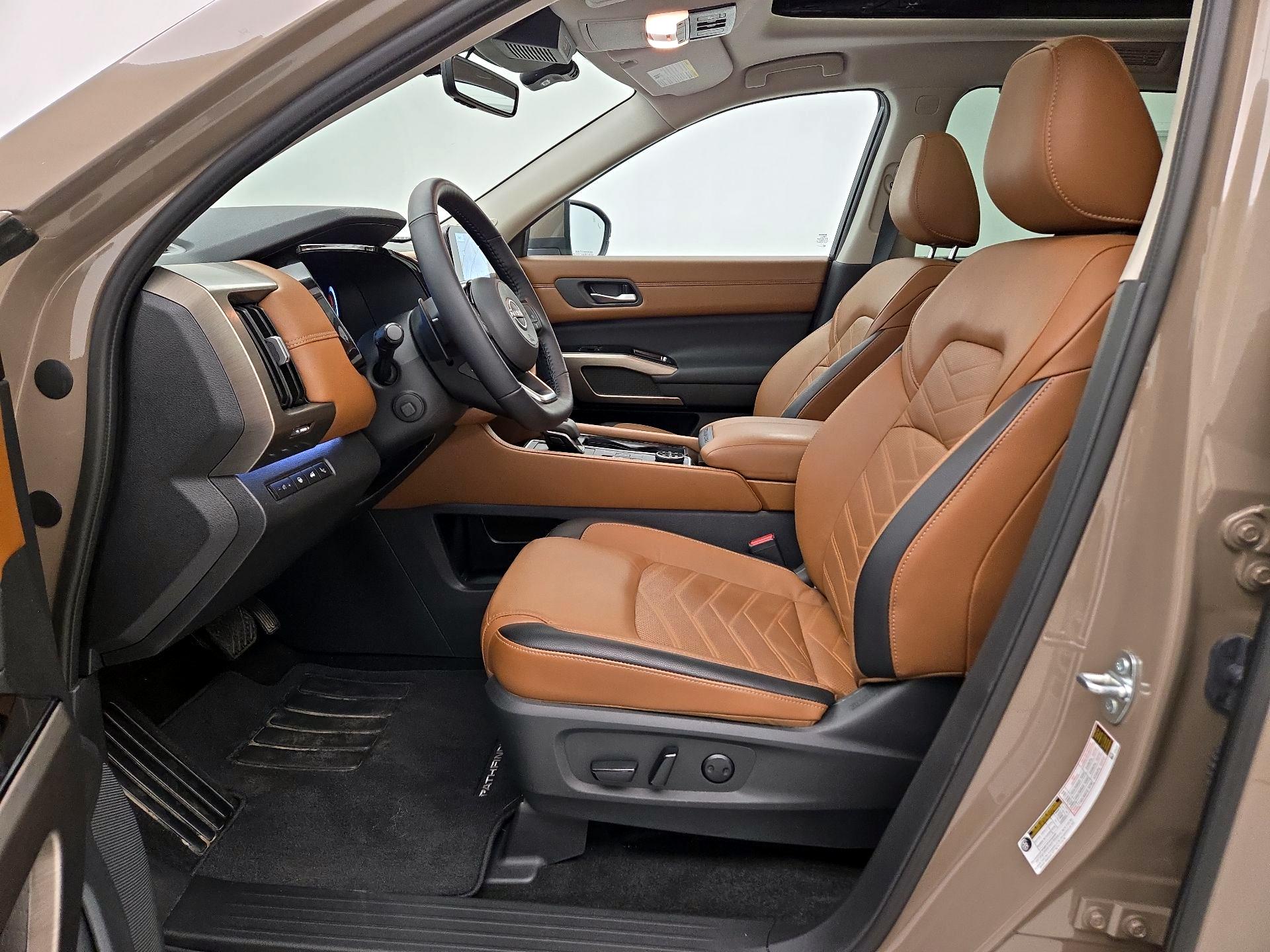 Thumbnail: 2024 Nissan Pathfinder - 11