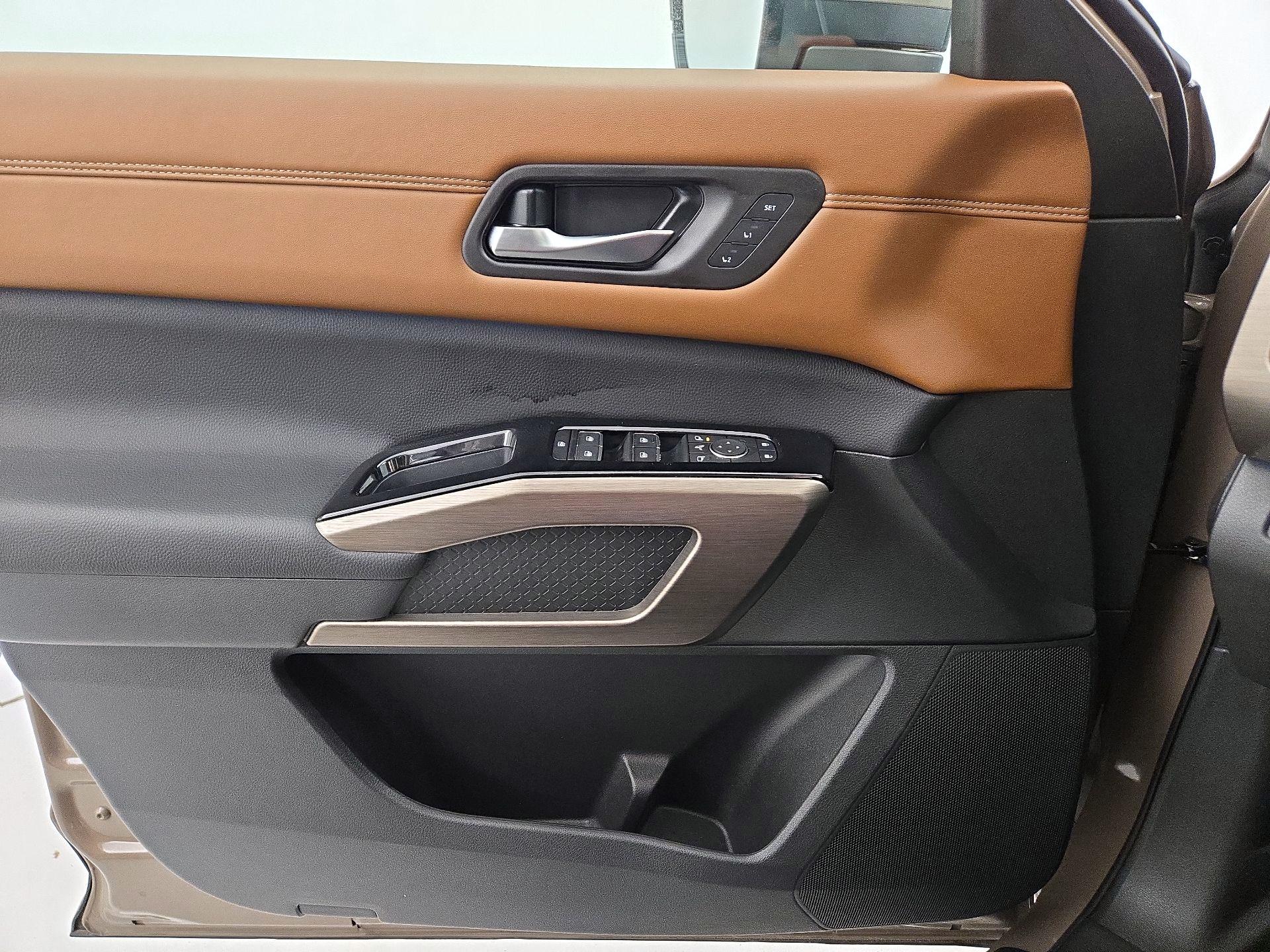 Thumbnail: 2024 Nissan Pathfinder - 12