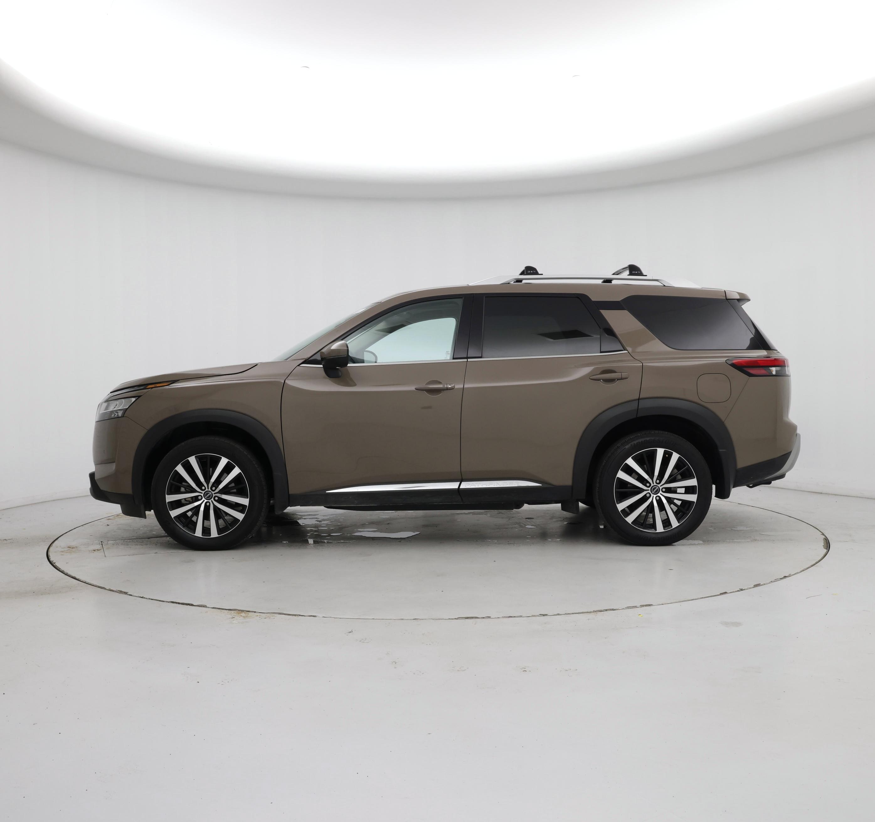 Thumbnail: 2024 Nissan Pathfinder - 3