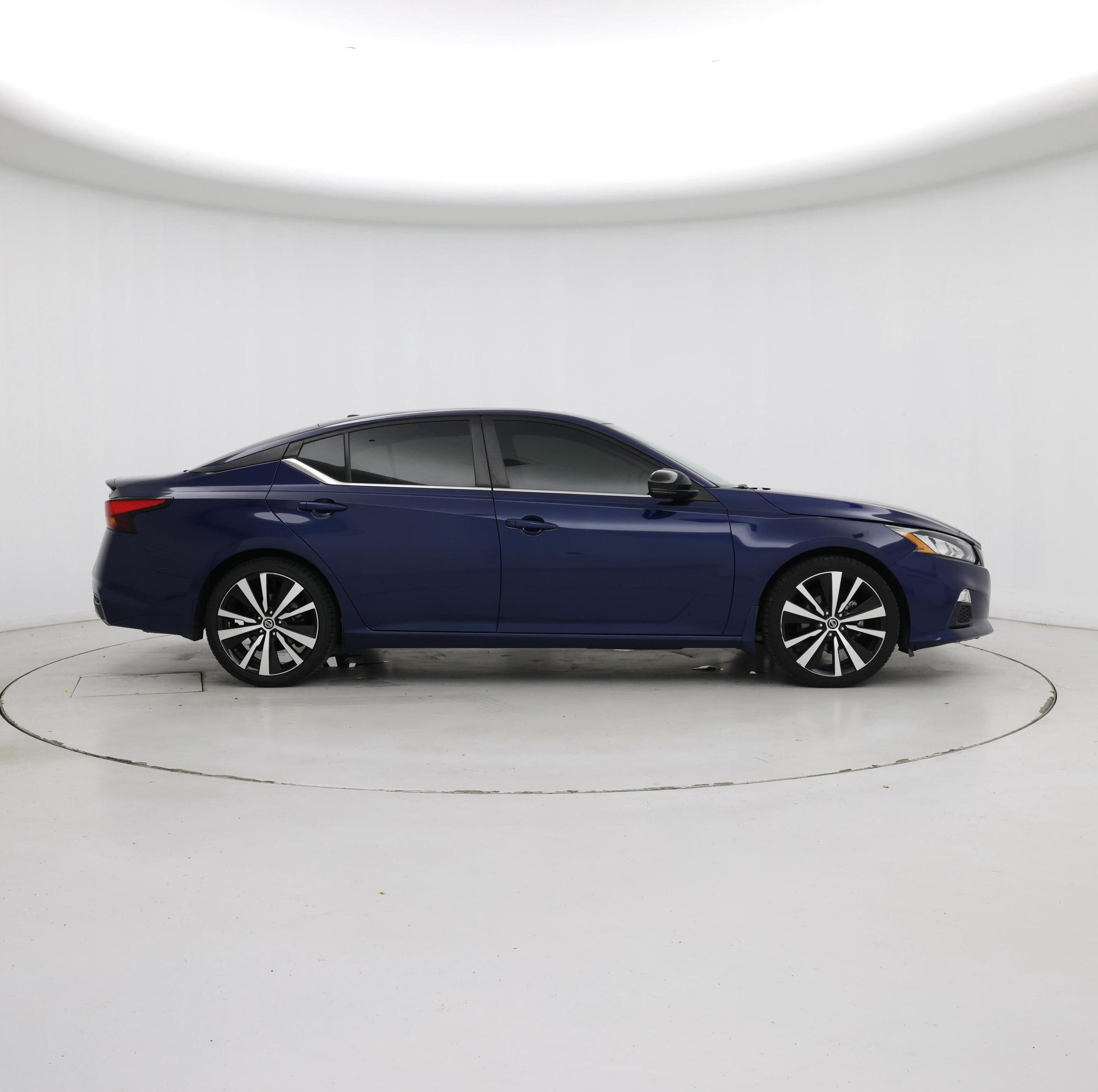 Thumbnail: 2021 Nissan Altima - 7