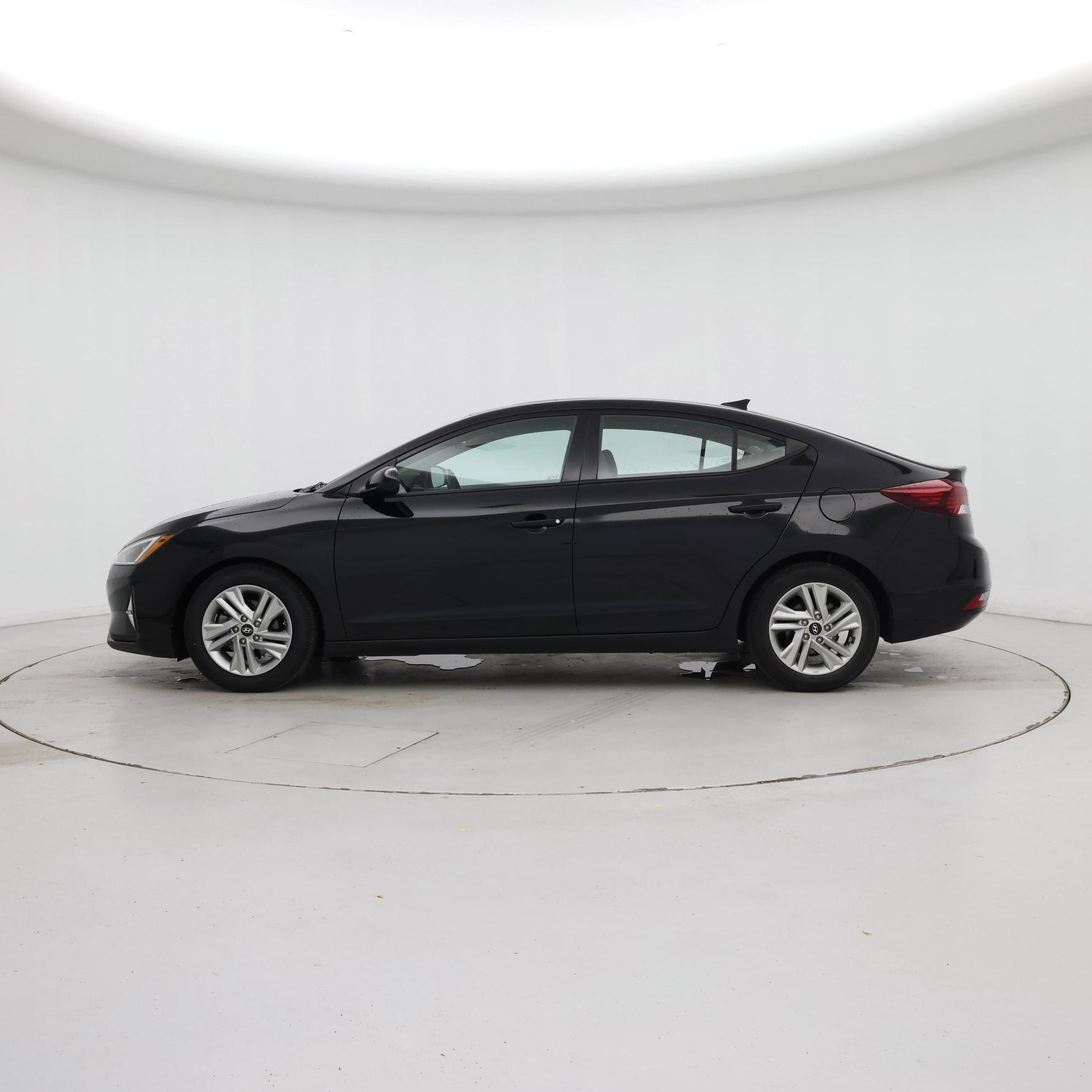 Thumbnail: 2020 Hyundai Elantra - 3