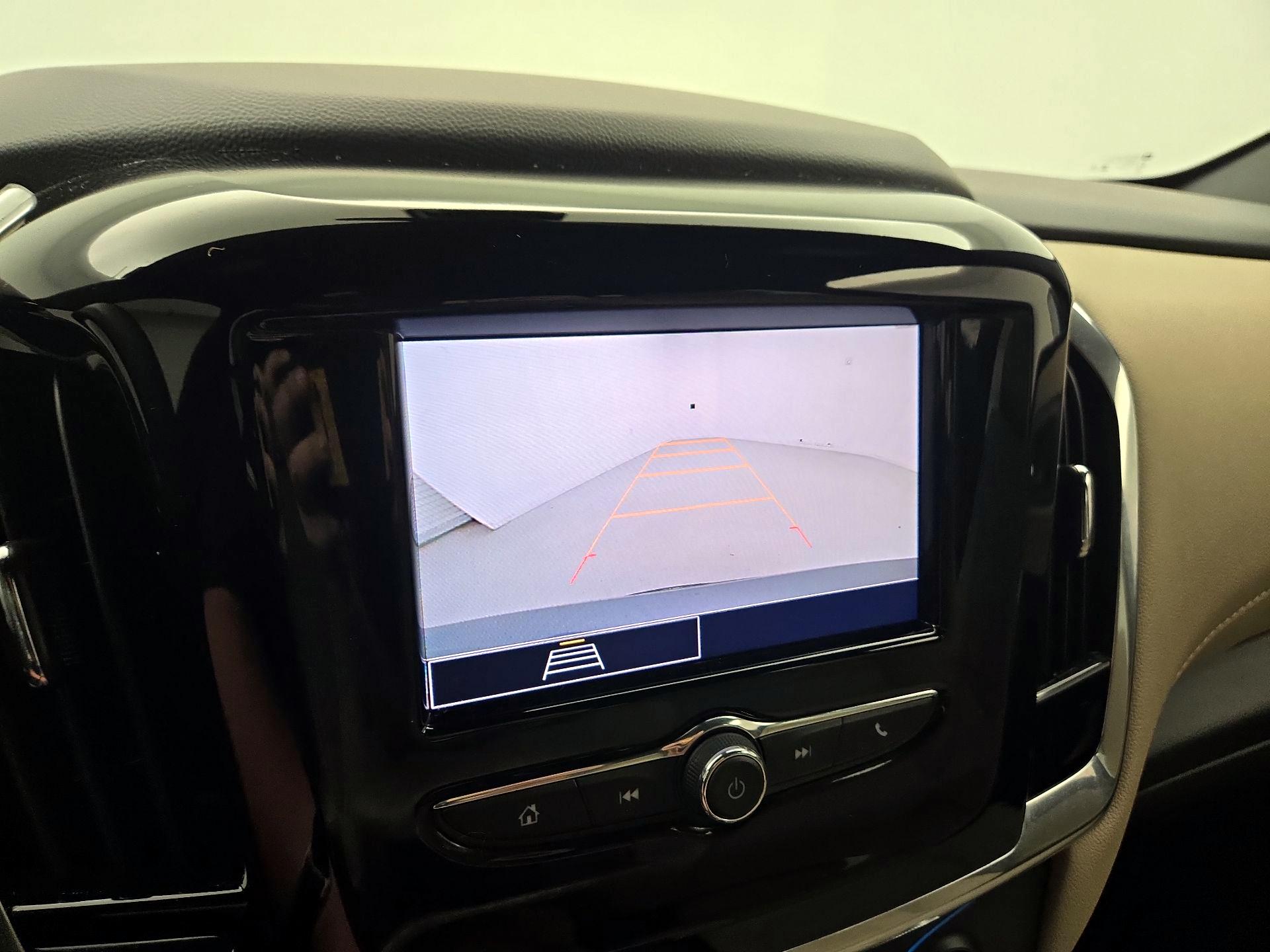 Thumbnail: 2023 Chevrolet Traverse - 14