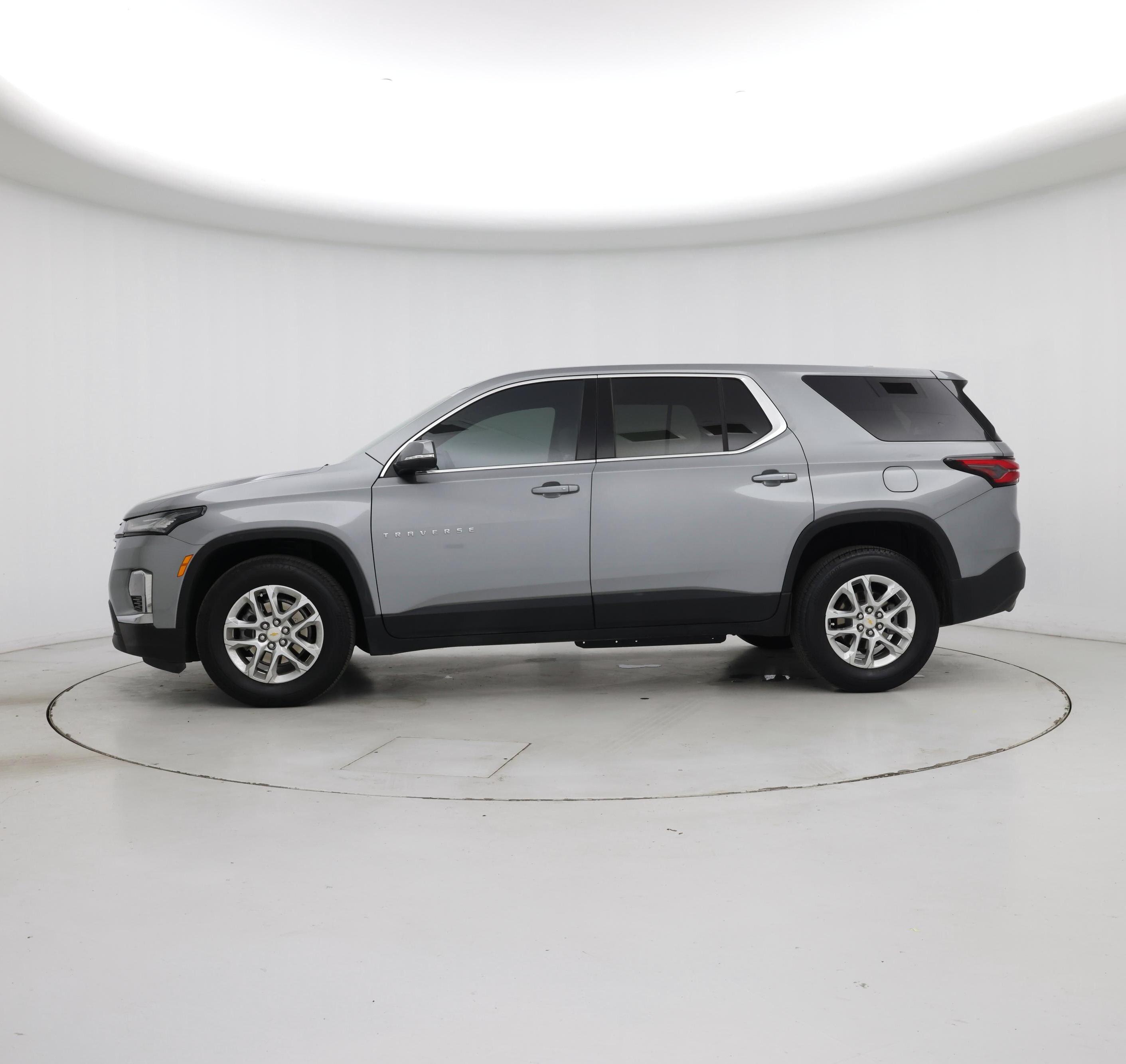Thumbnail: 2023 Chevrolet Traverse - 3
