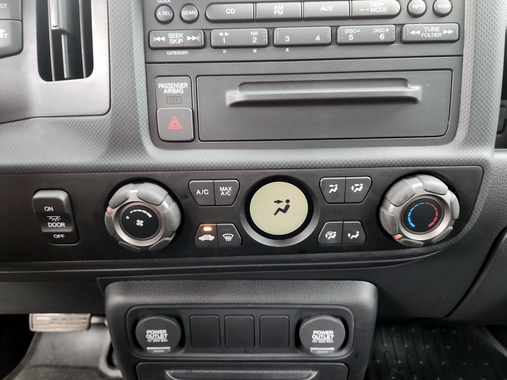 Thumbnail: 2014 Honda Ridgeline - 15