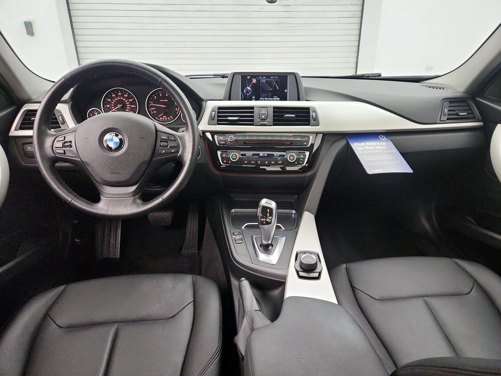 Thumbnail: 2016 BMW 3 Series - 9