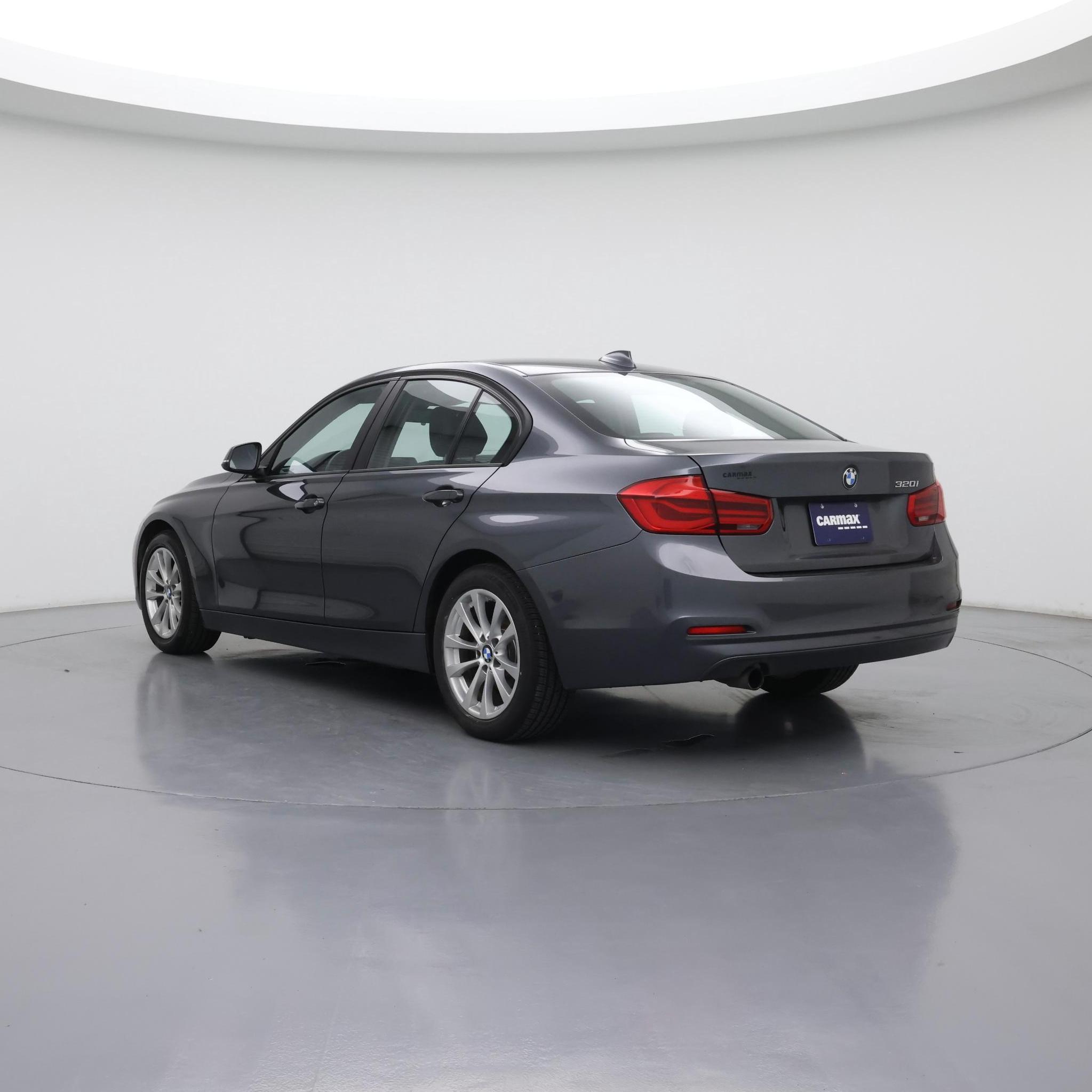 Thumbnail: 2016 BMW 3 Series - 2