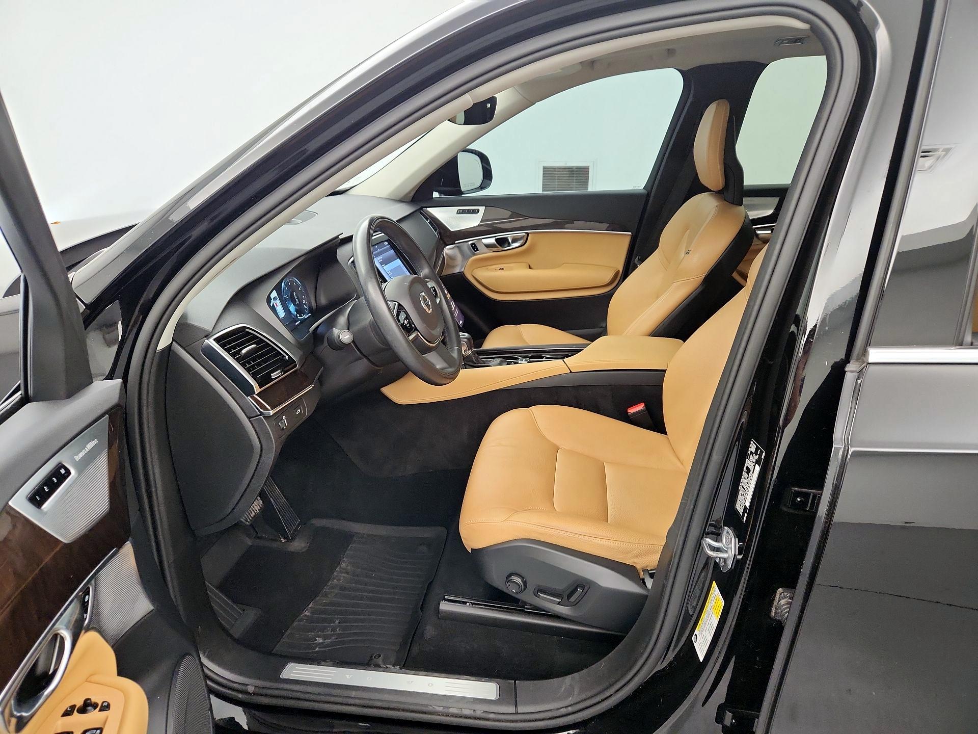 Thumbnail: 2016 Volvo XC90 - 11