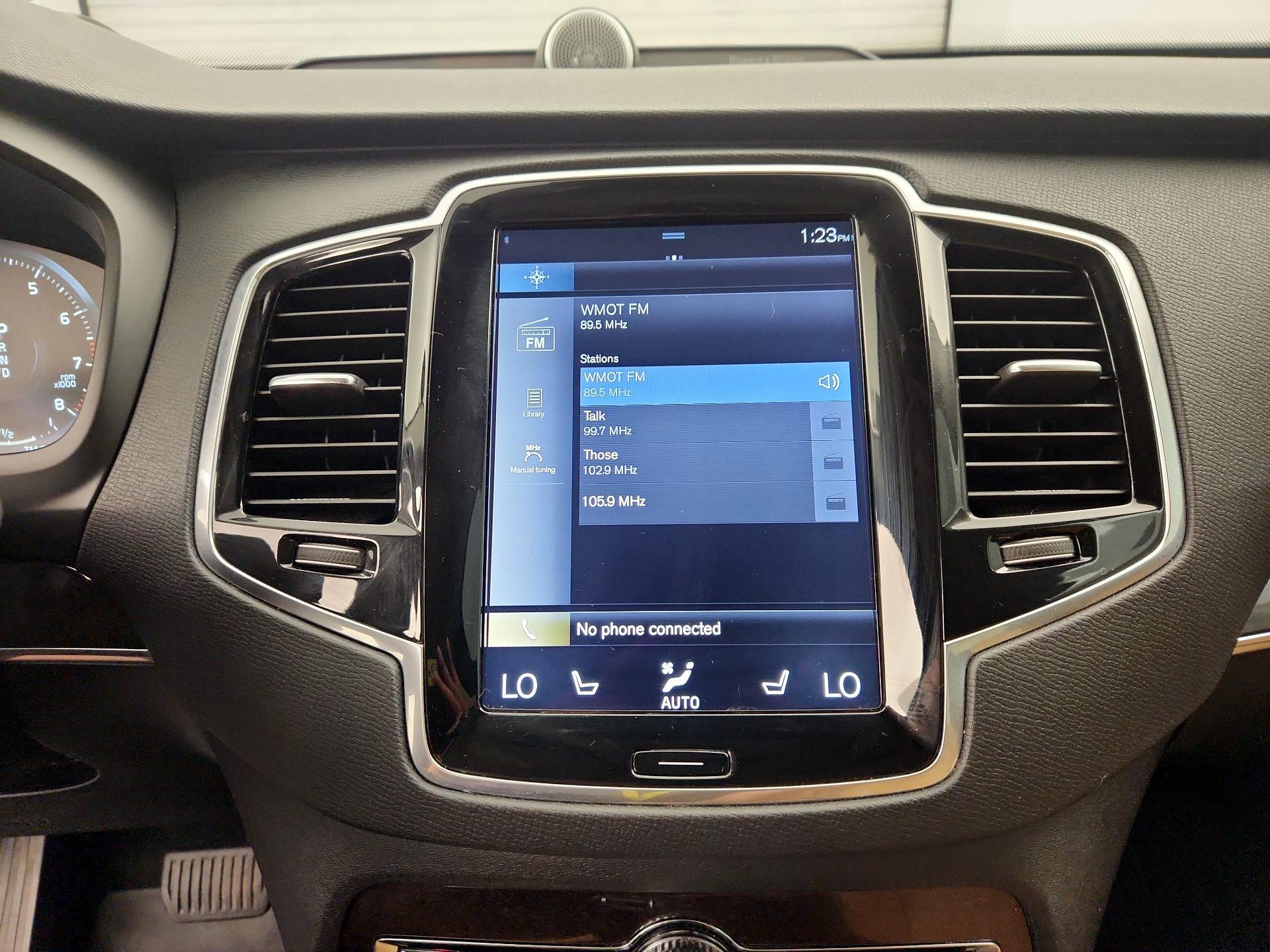 Thumbnail: 2016 Volvo XC90 - 15