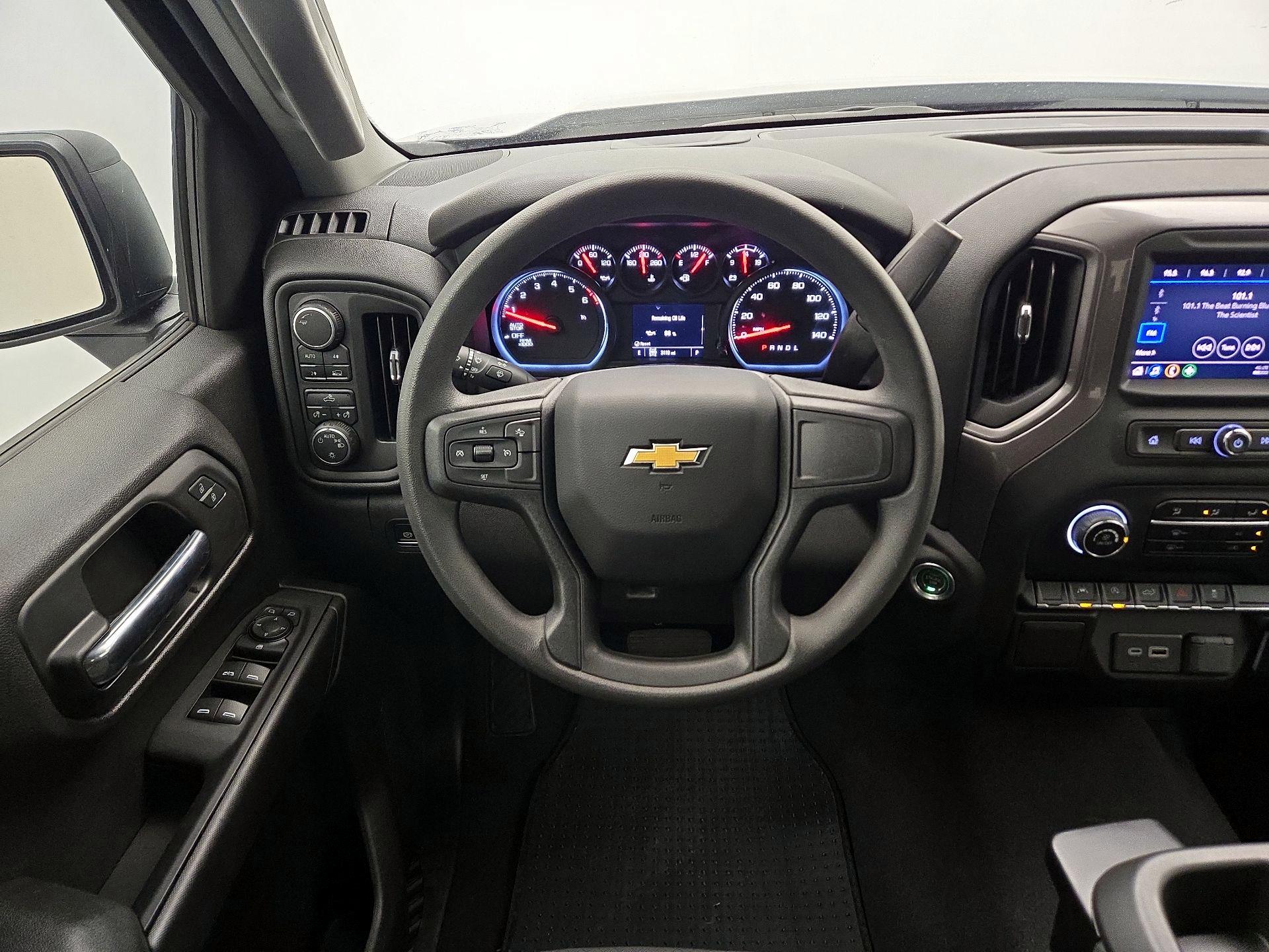 Thumbnail: 2023 Chevrolet Silverado 1500 - 10